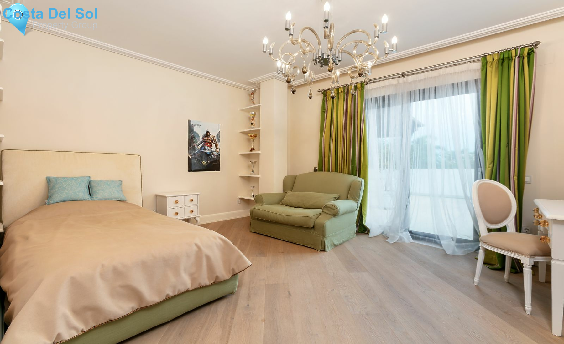 Detached Villa in The Golden Mile-1448549