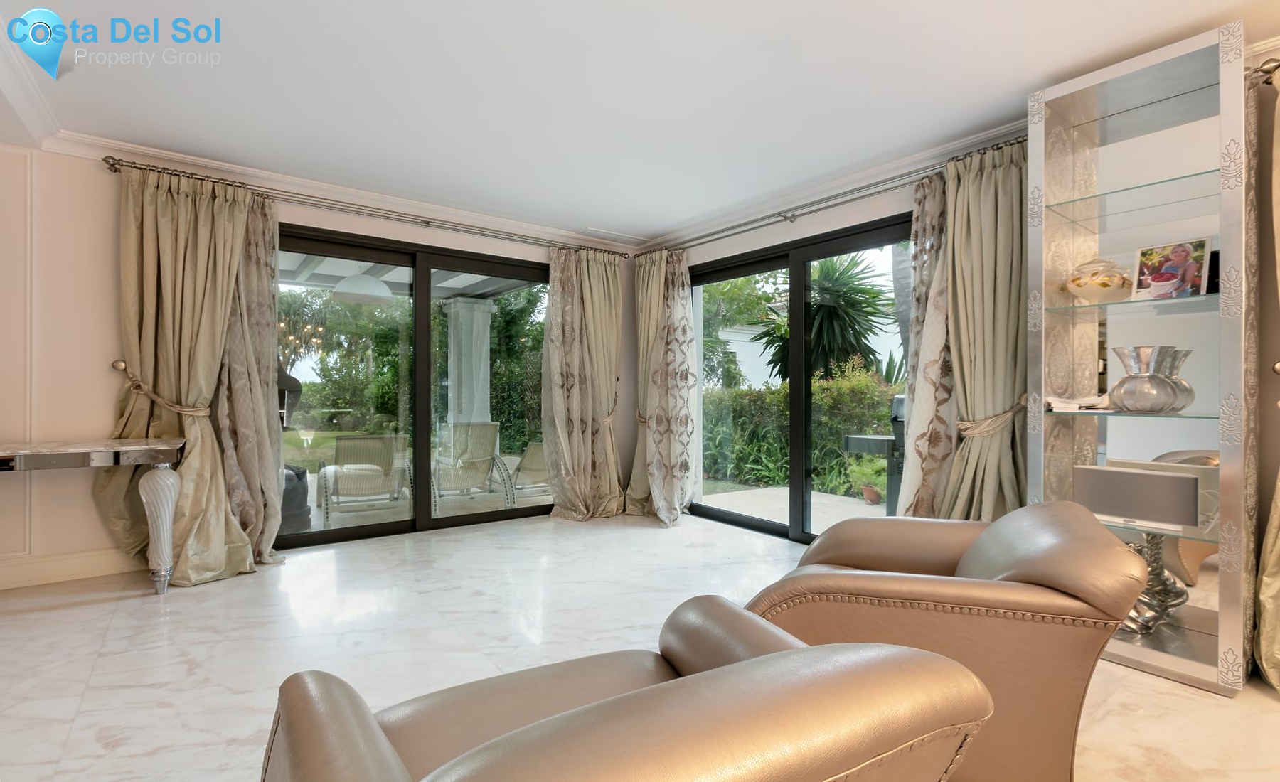 Detached Villa in The Golden Mile-1448533