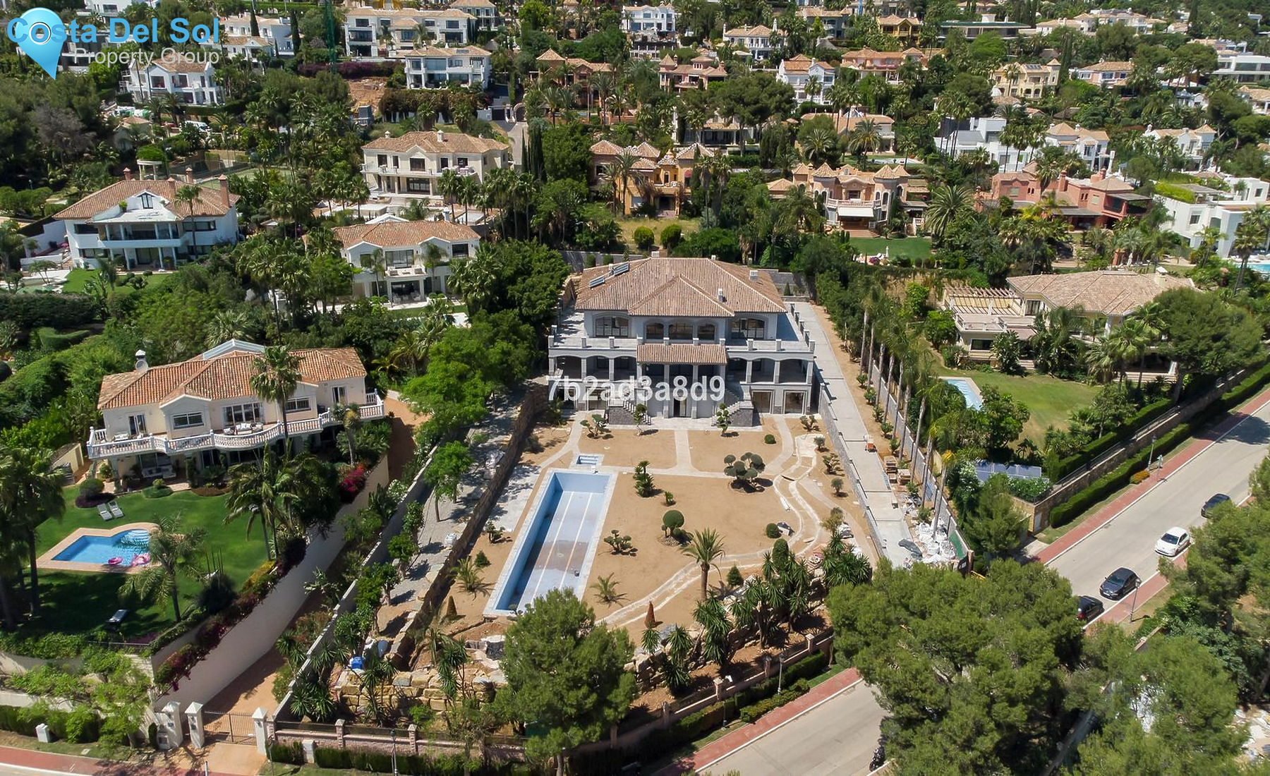 Detached Villa in The Golden Mile-1480186