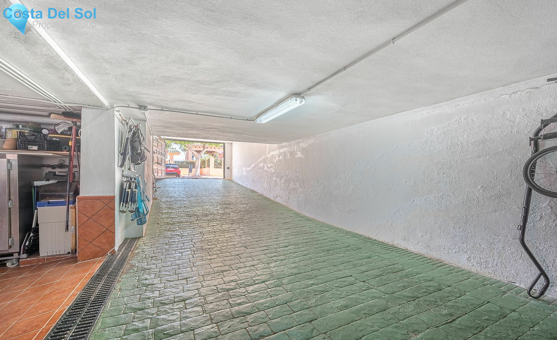 Detached Villa in Torremolinos Centro-1390220