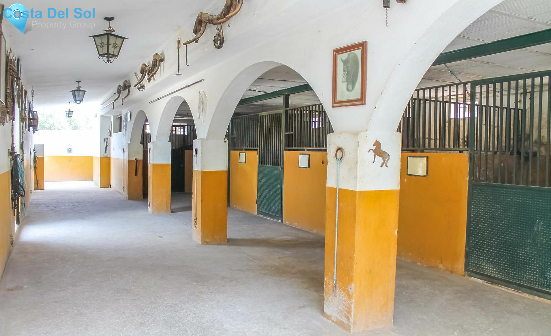 Finca - Cortijo in Alhaurín de la Torre-1132881