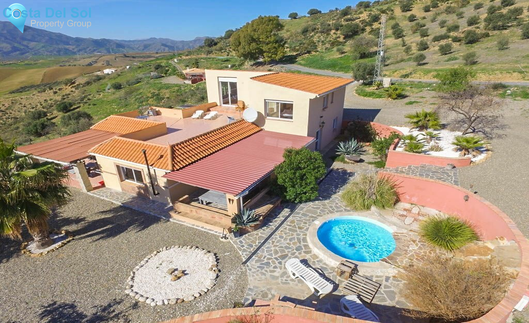 Finca - Cortijo in Alora