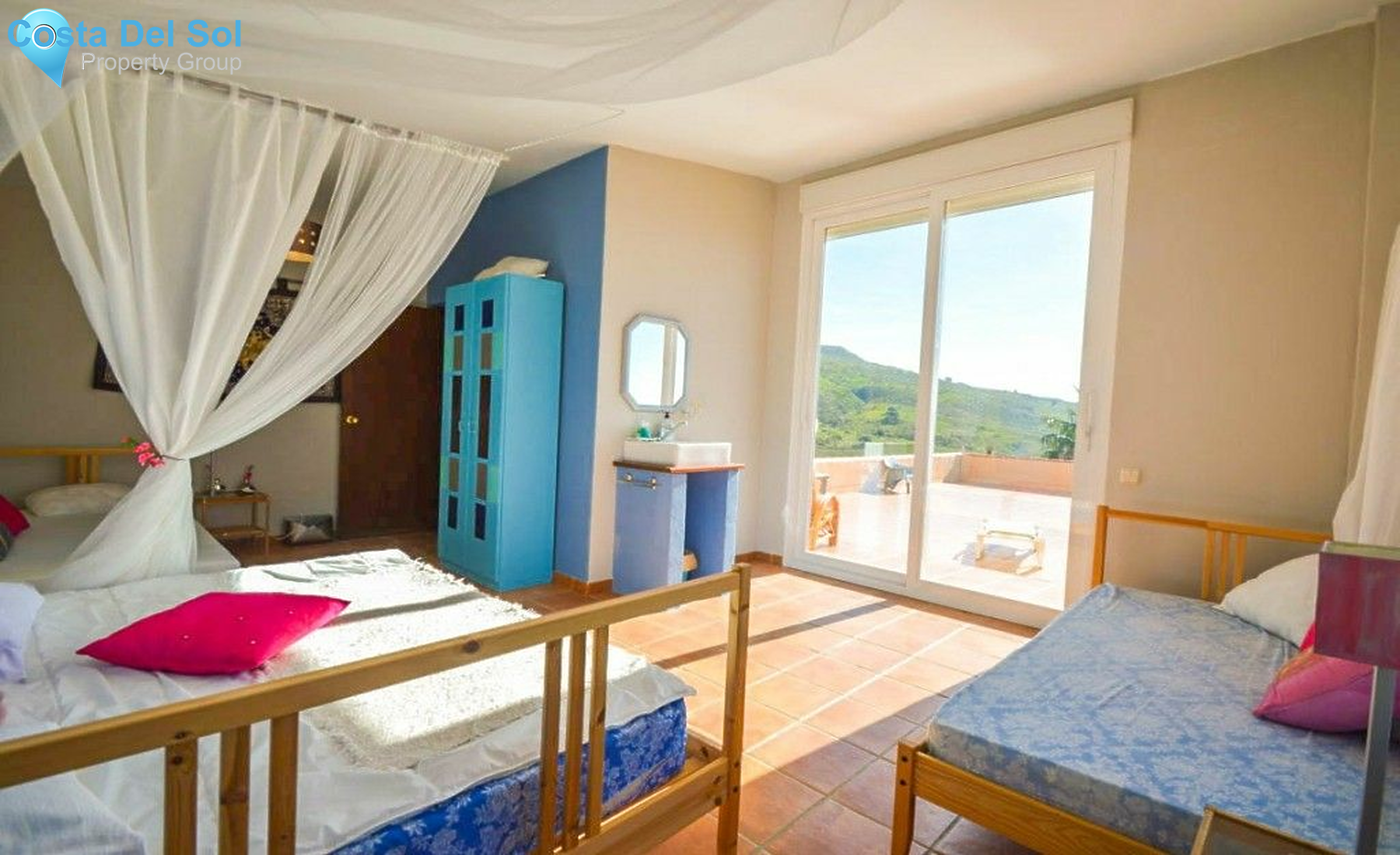 Finca - Cortijo in Alora-1146017