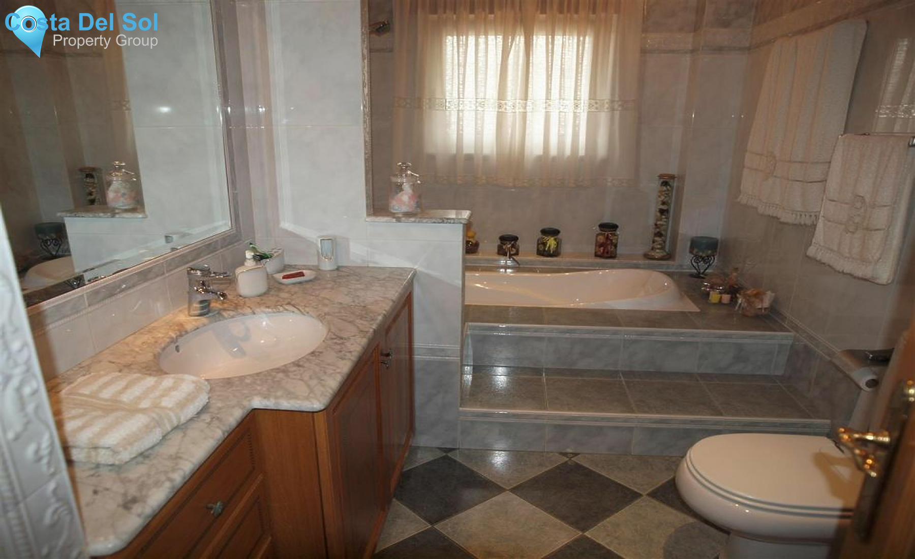 Finca - Cortijo in Cajiz-1400478