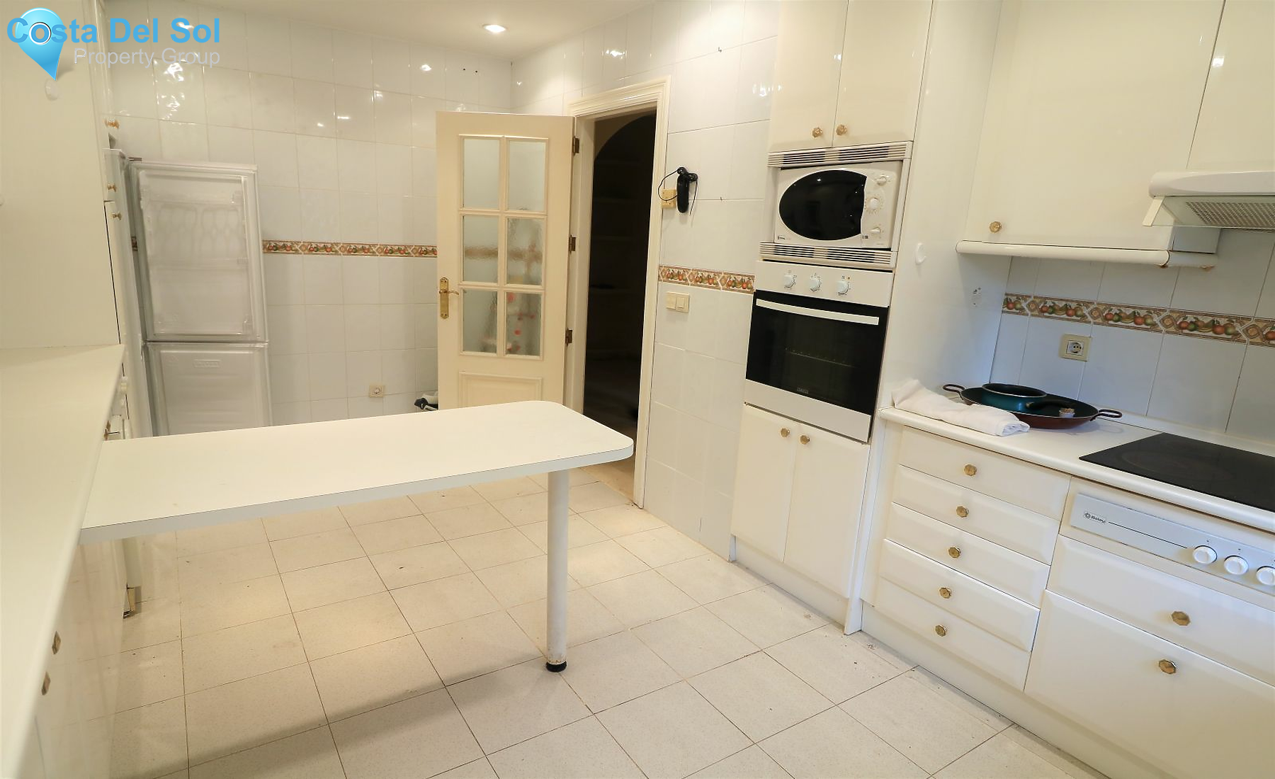 Ground Floor Apartment in Estepona-1175530