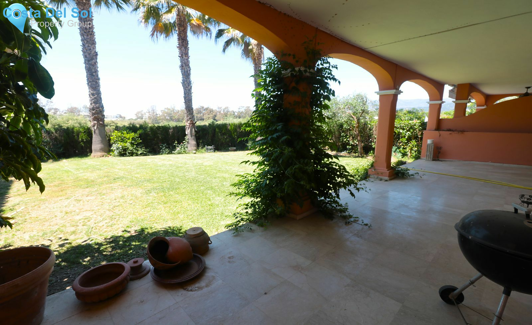 Ground Floor Apartment in Estepona-1175513