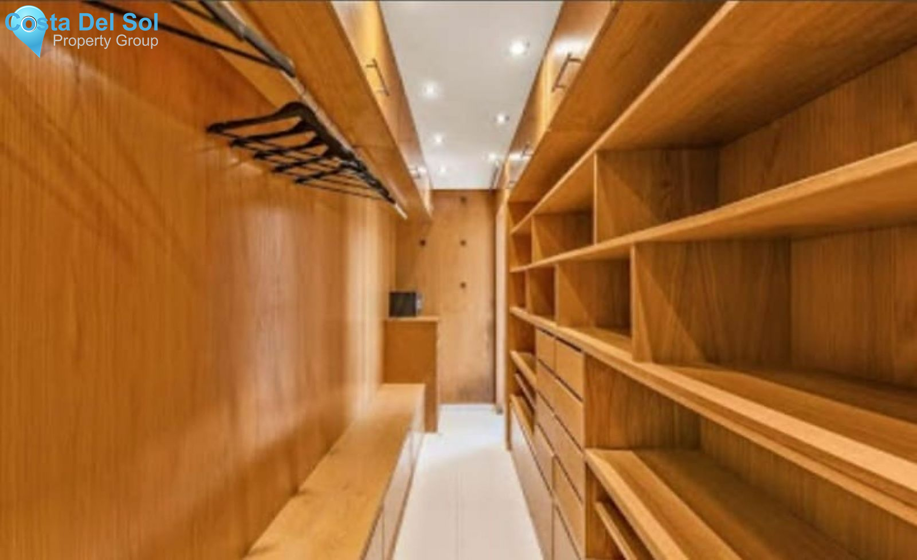 Ground Floor Apartment in Nueva Andalucía-1446081