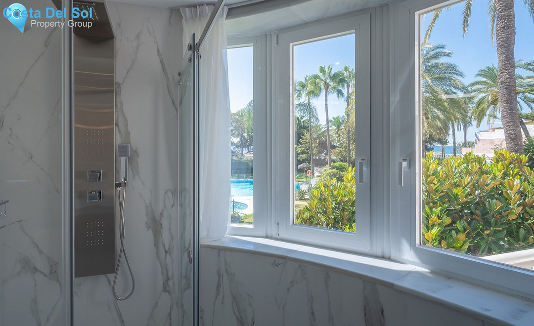 Ground Floor Apartment in Puerto Banús-1561642