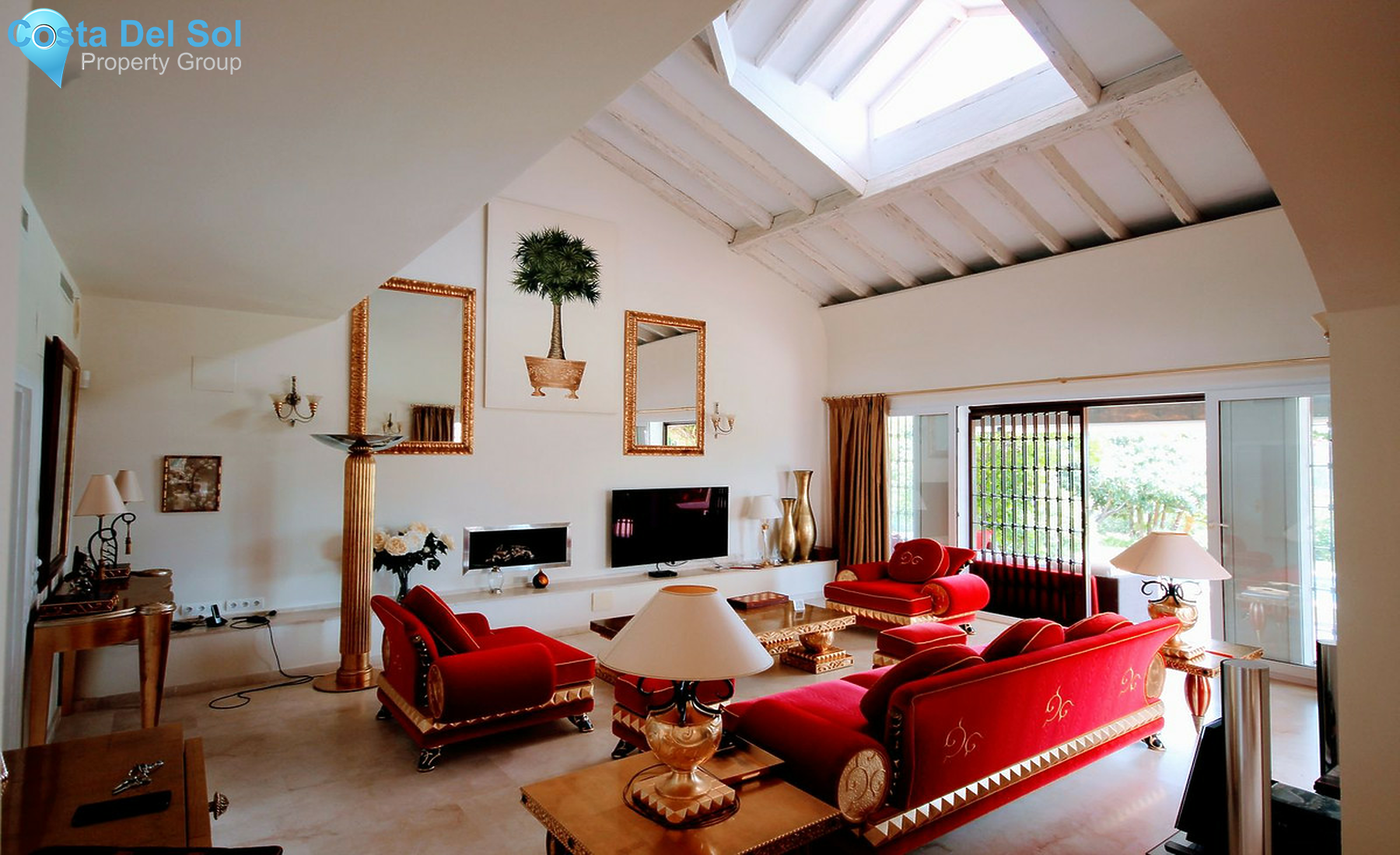 House in El Paraiso-1248479