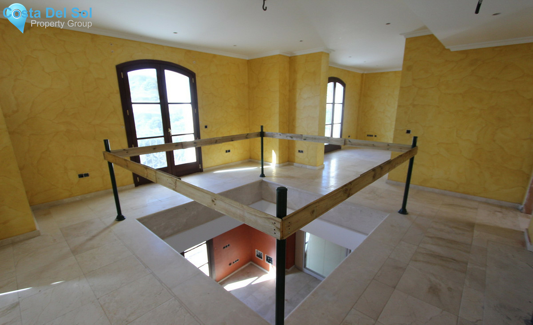 House in Istán-1300969