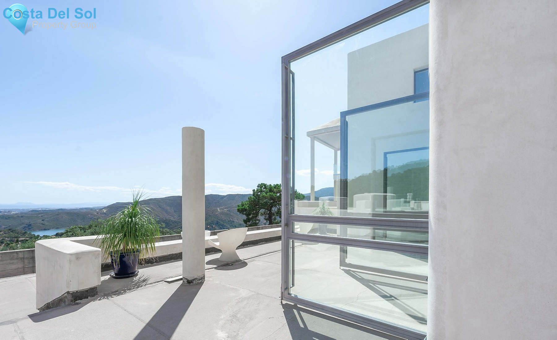 House in Istán-1409531