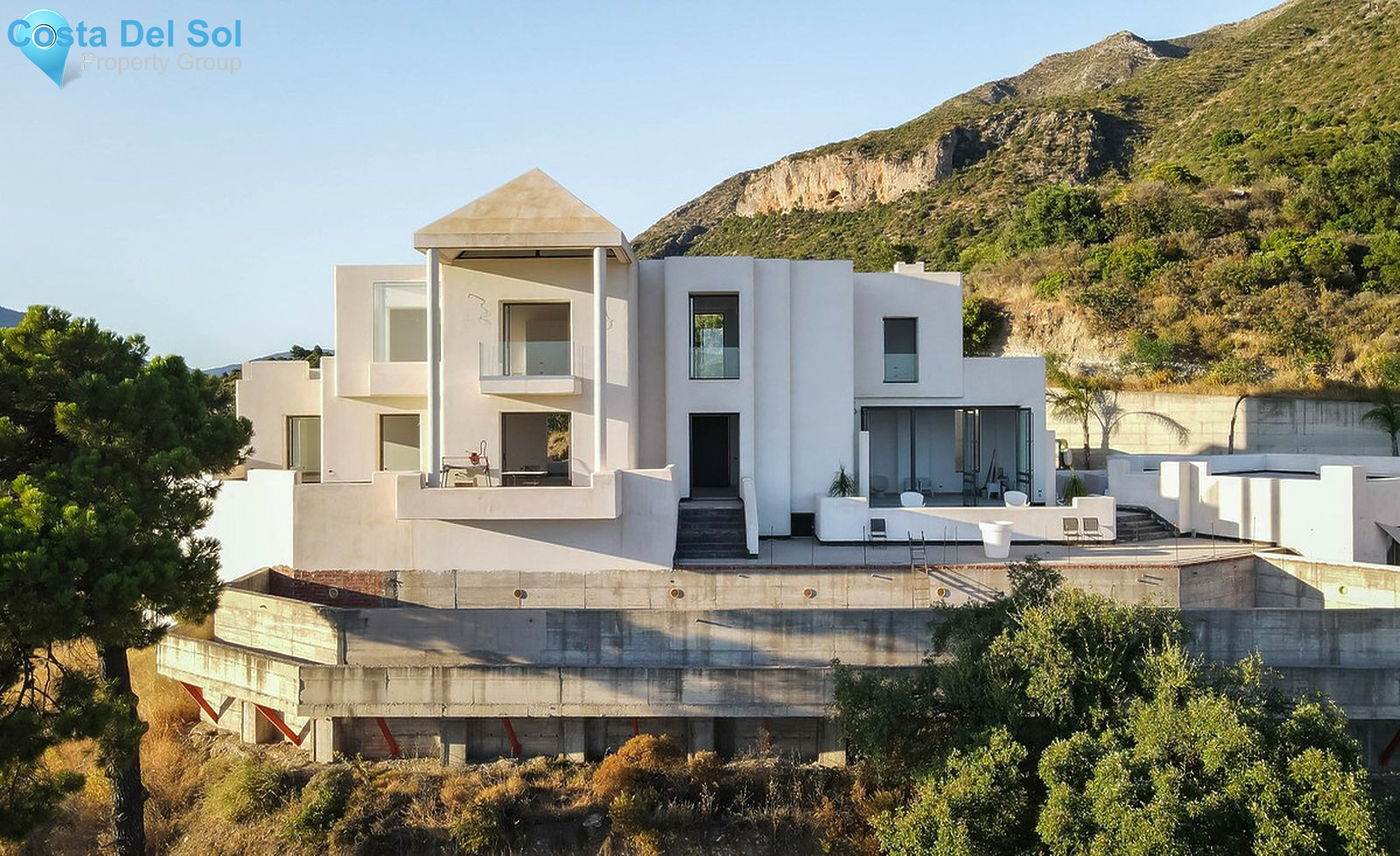 House in Istán-1409520