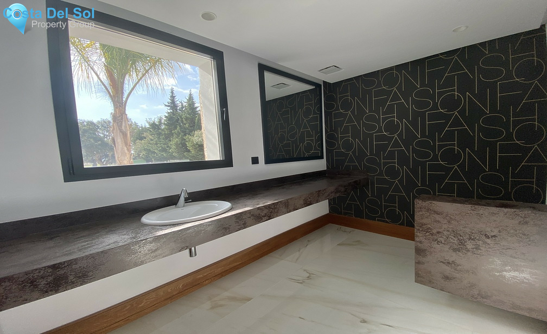 House in San Roque-1455637