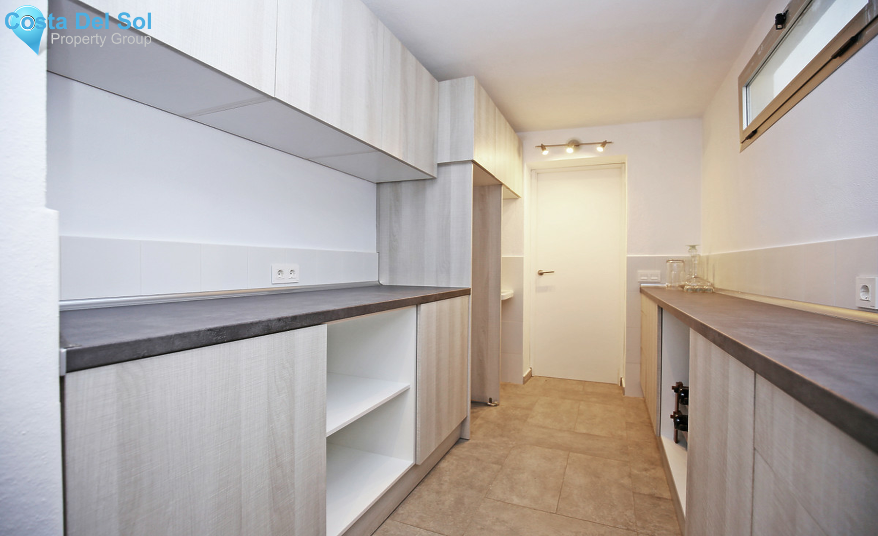 House in The Golden Mile-1365417