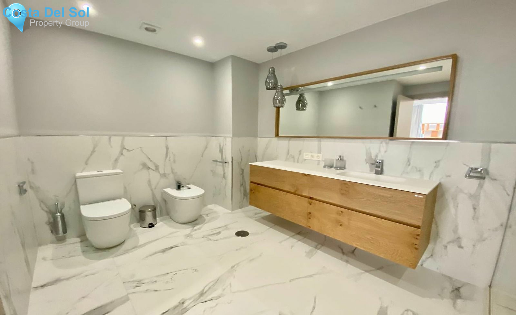 Middle Floor Apartment in Marbella-1484294