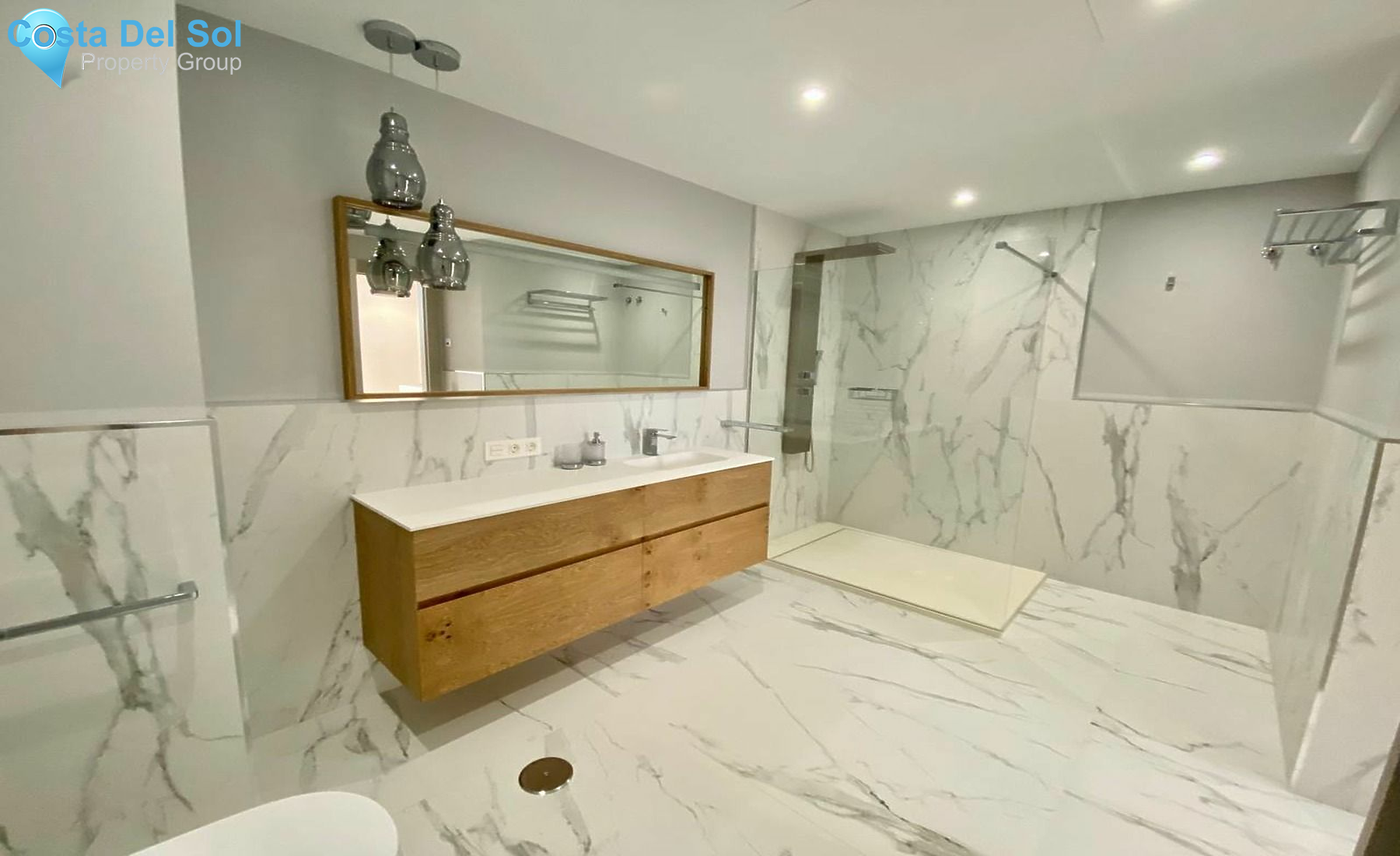 Middle Floor Apartment in Marbella-1484295