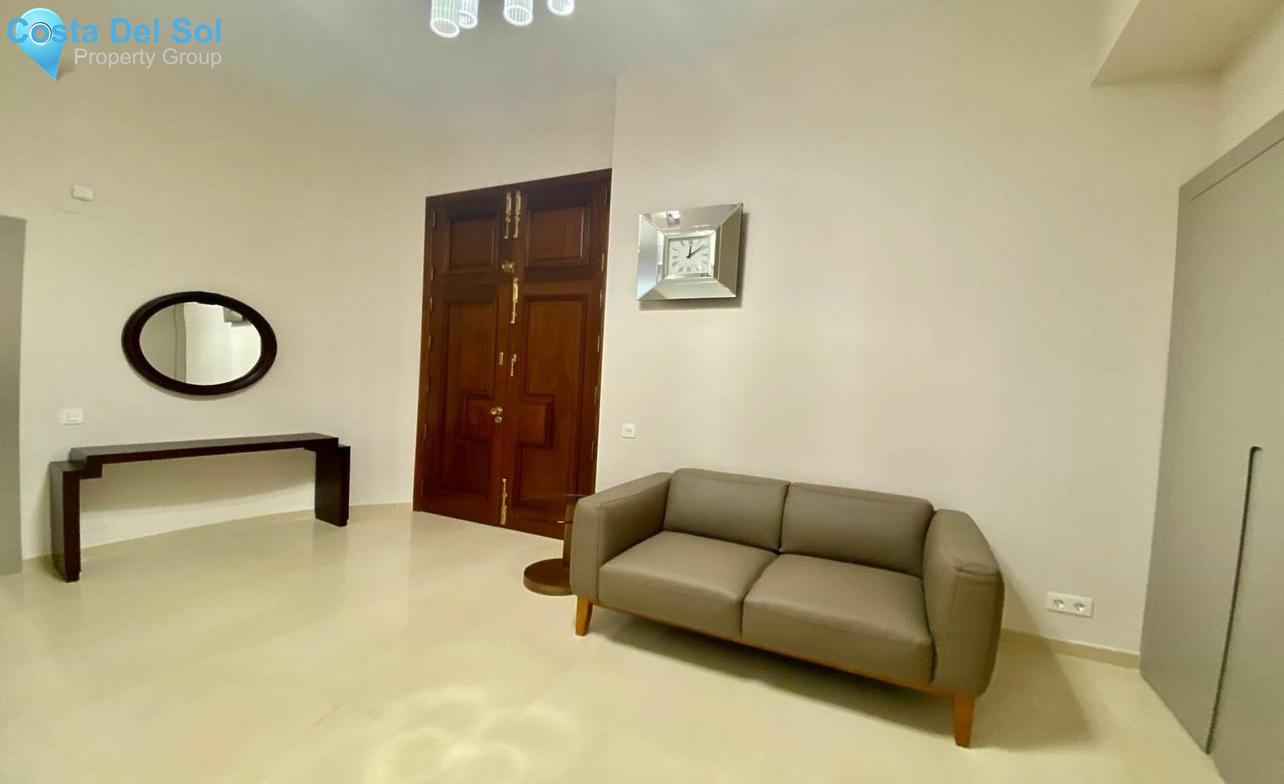 Middle Floor Apartment in Marbella-1484279