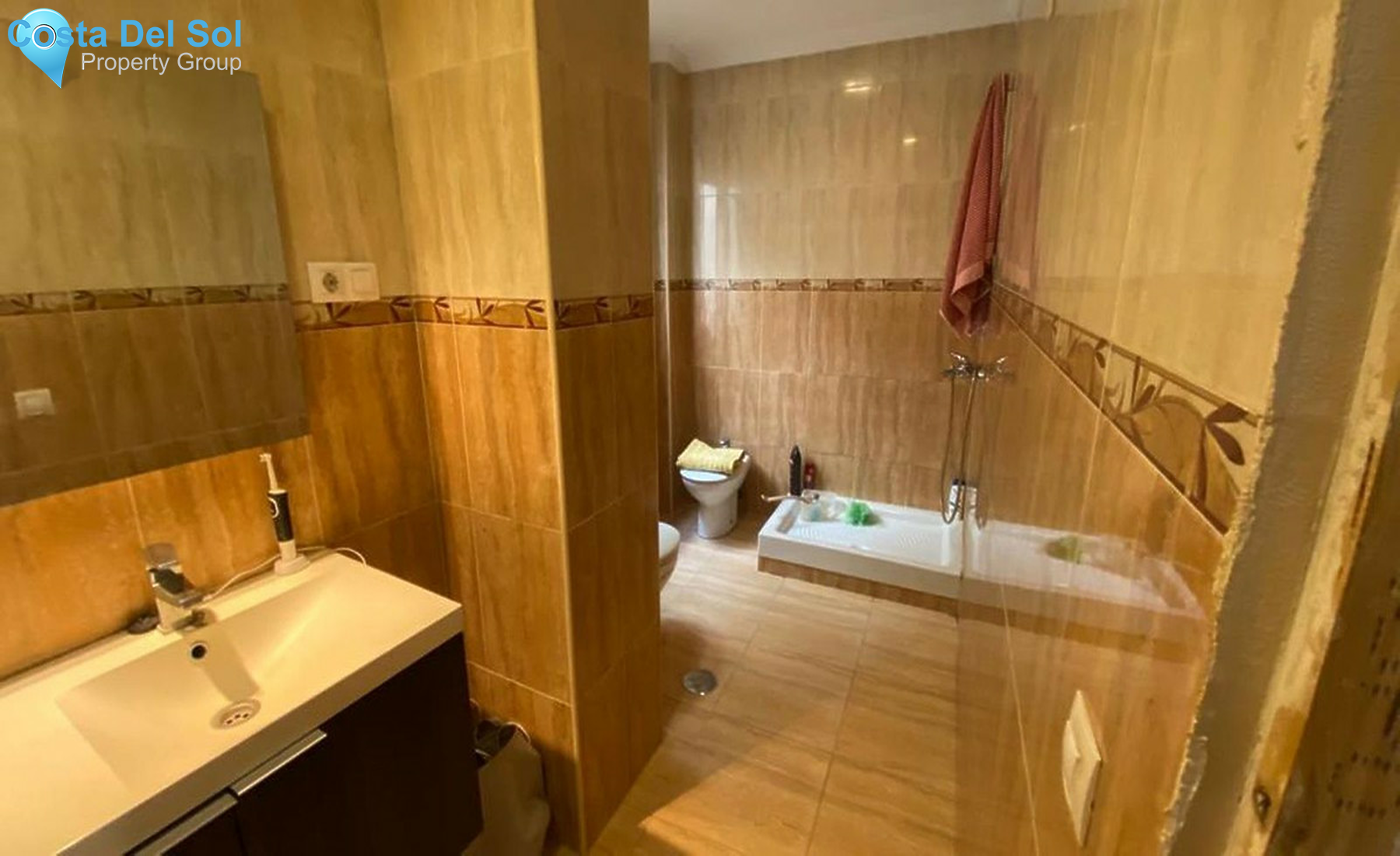 Middle Floor Apartment in Málaga-1252070