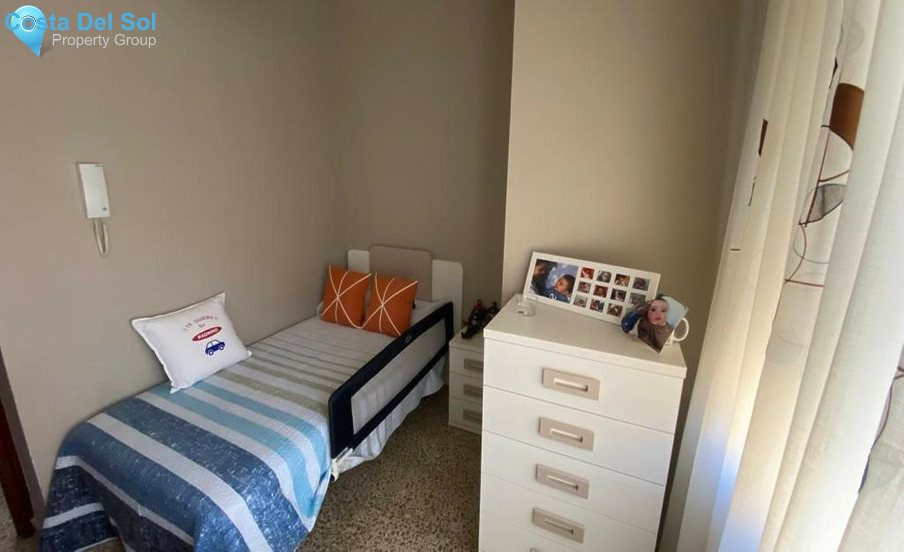 Middle Floor Apartment in Málaga-1252073