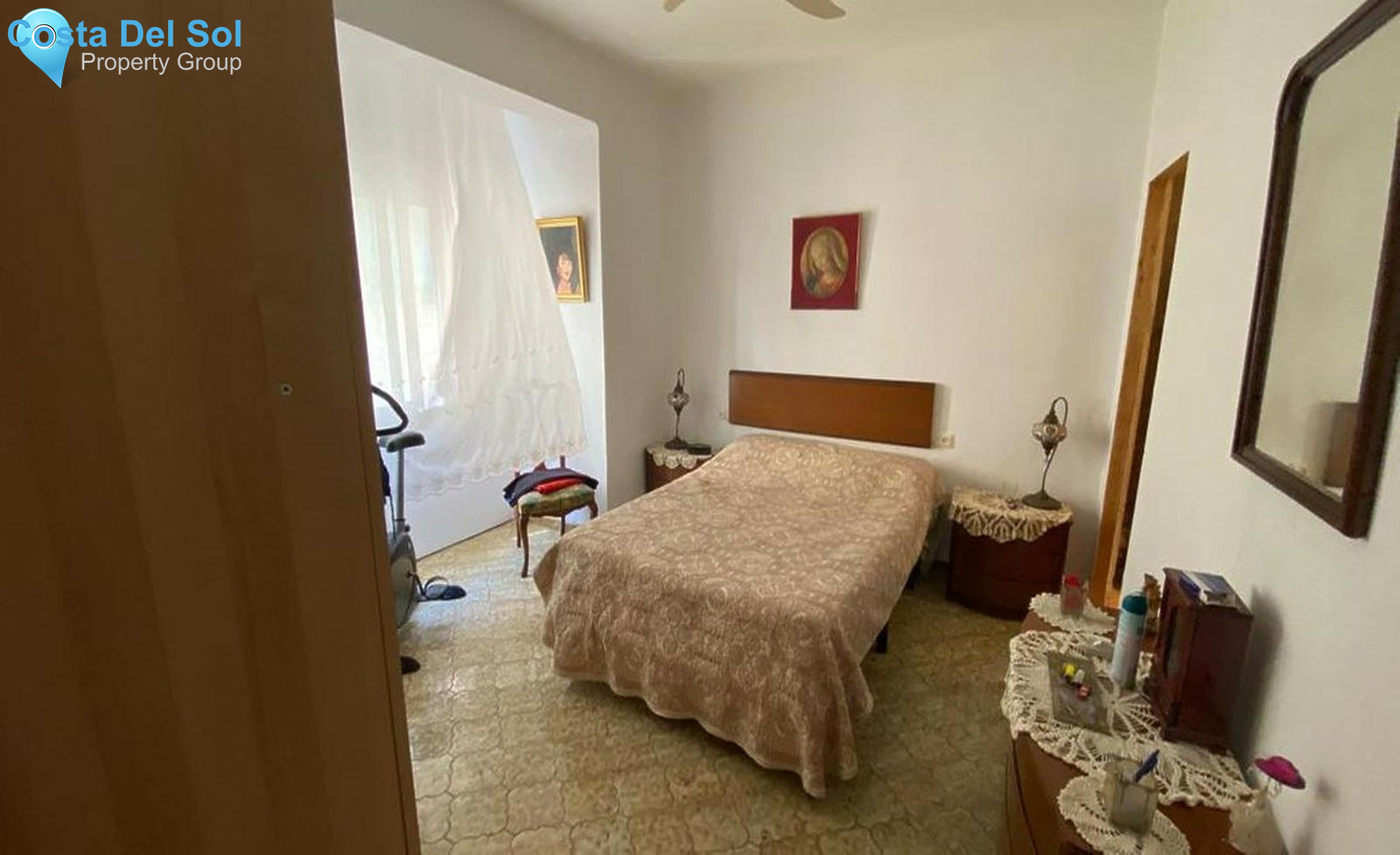 Middle Floor Apartment in Málaga-1252074