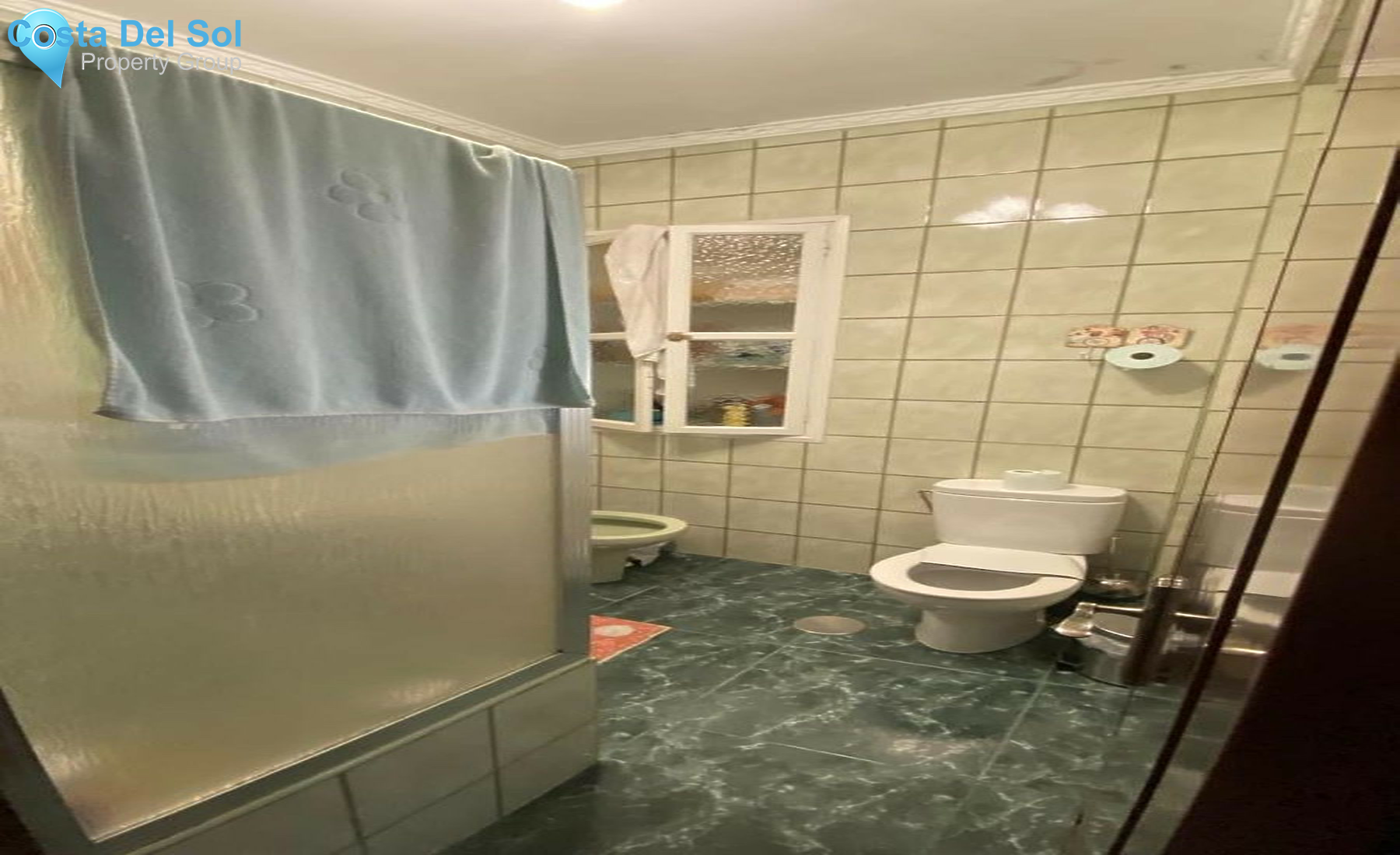 Middle Floor Apartment in Málaga-1252078