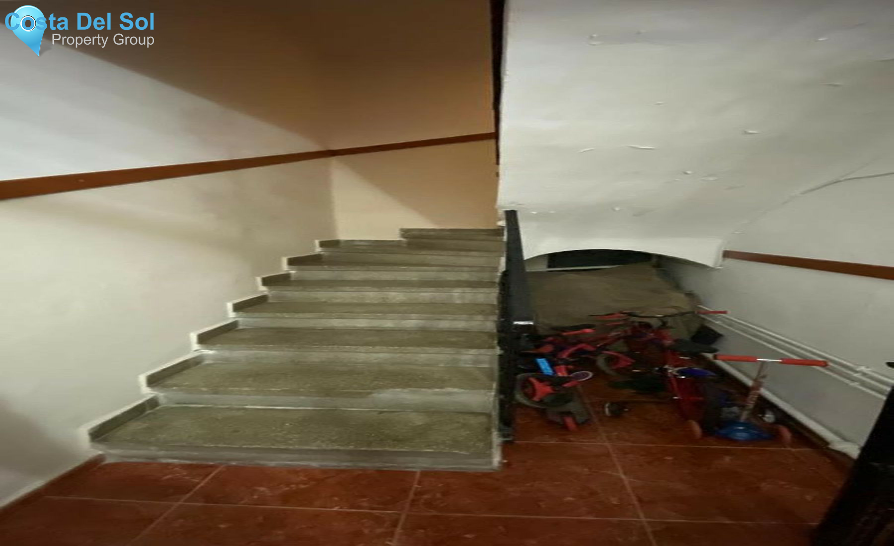 Middle Floor Apartment in Málaga-1252079