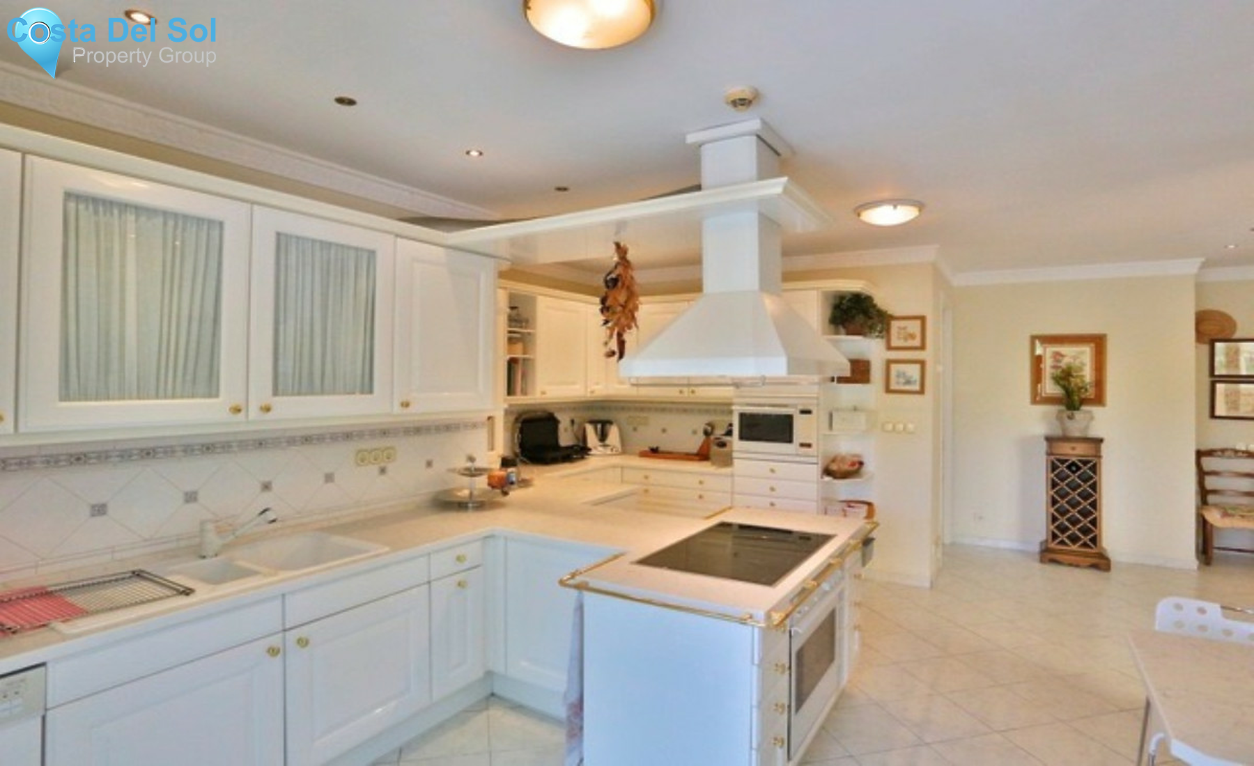 Middle Floor Apartment in Río Real-1281475