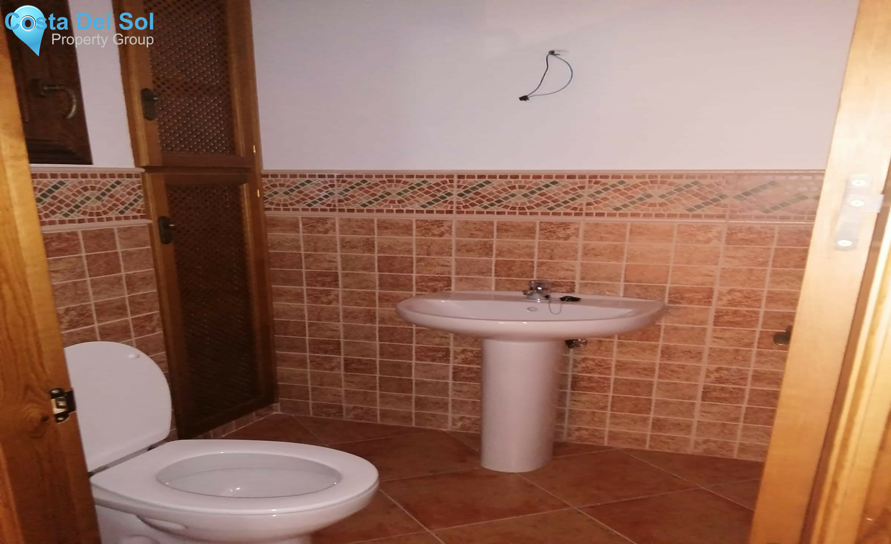 Semi-Detached House in Monda