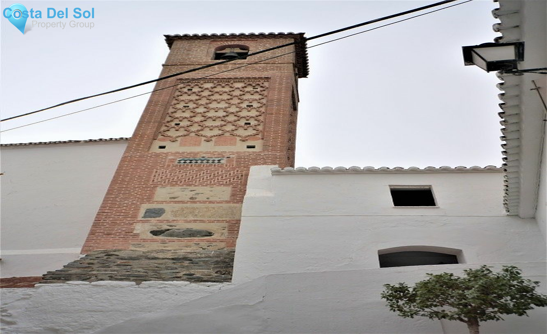 Semi-Detached House in Salares-1206203