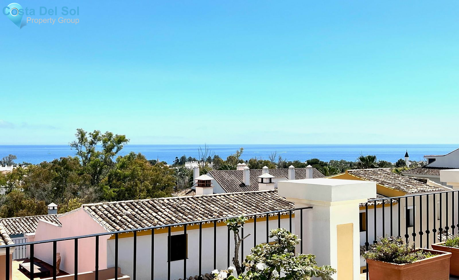 Semi-Detached House in The Golden Mile-1199968