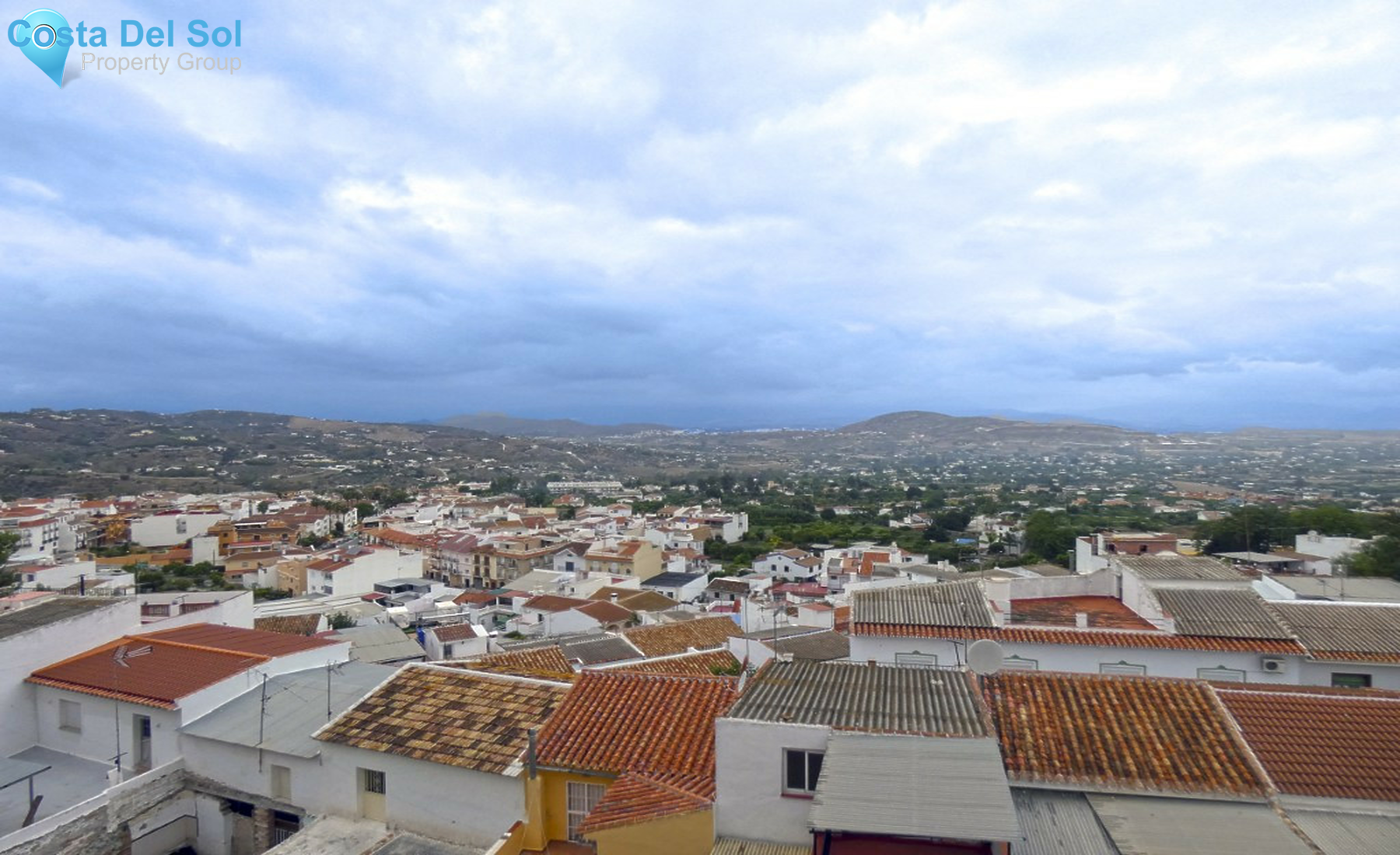 Townhouse in Alhaurín el Grande-1357660