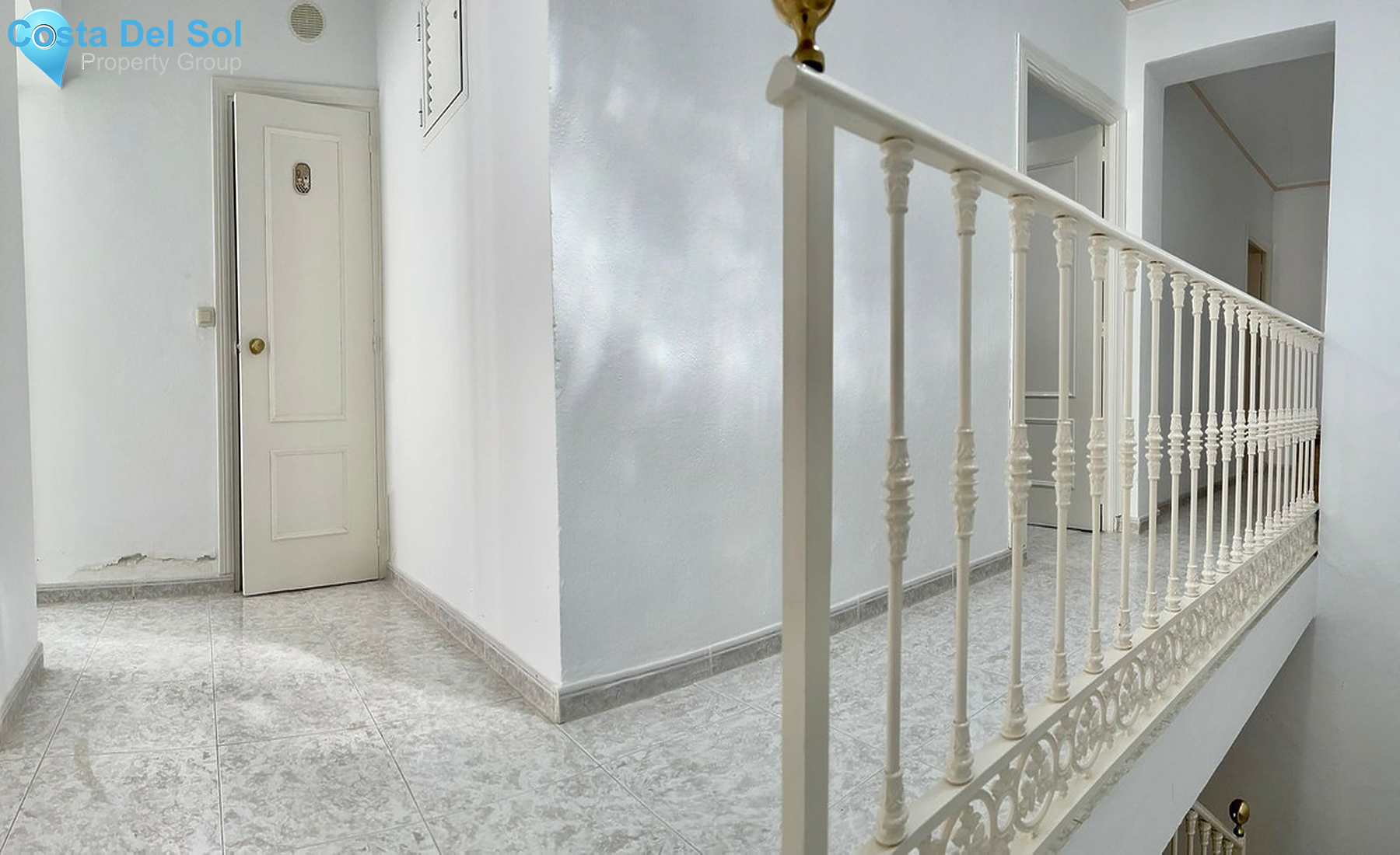 Townhouse in Alhaurín el Grande-1440526