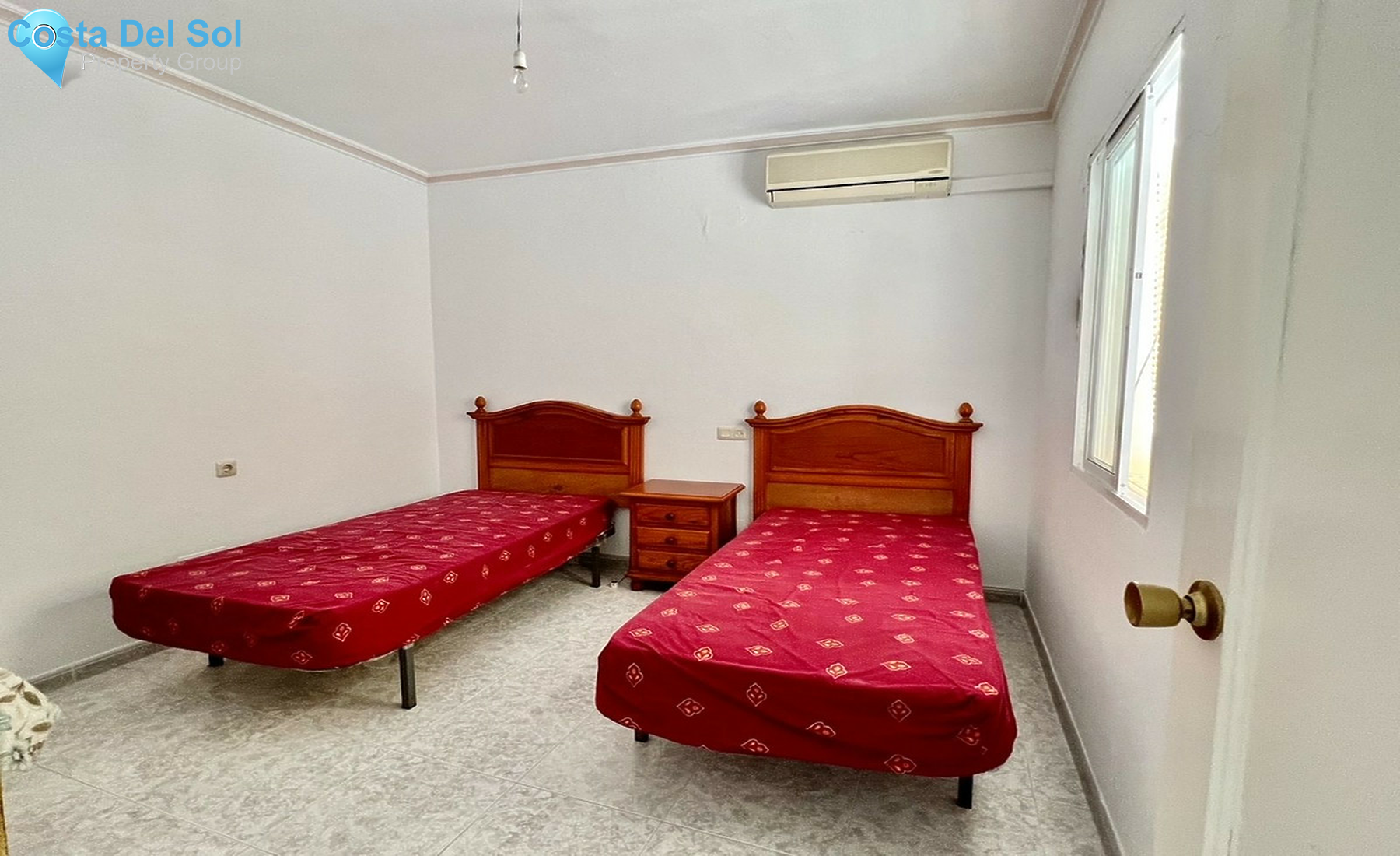 Townhouse in Alhaurín el Grande-1440531