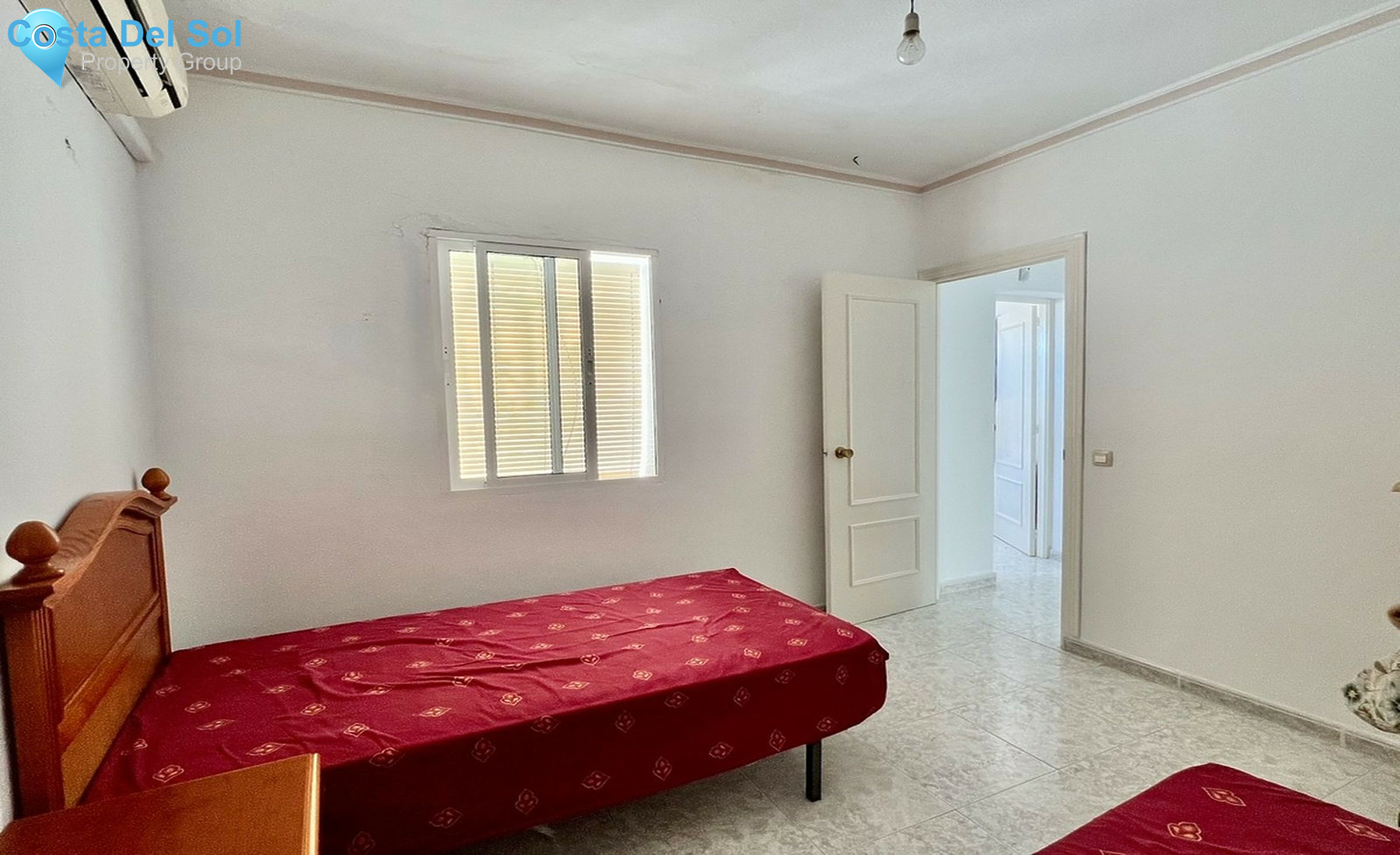 Townhouse in Alhaurín el Grande-1440532