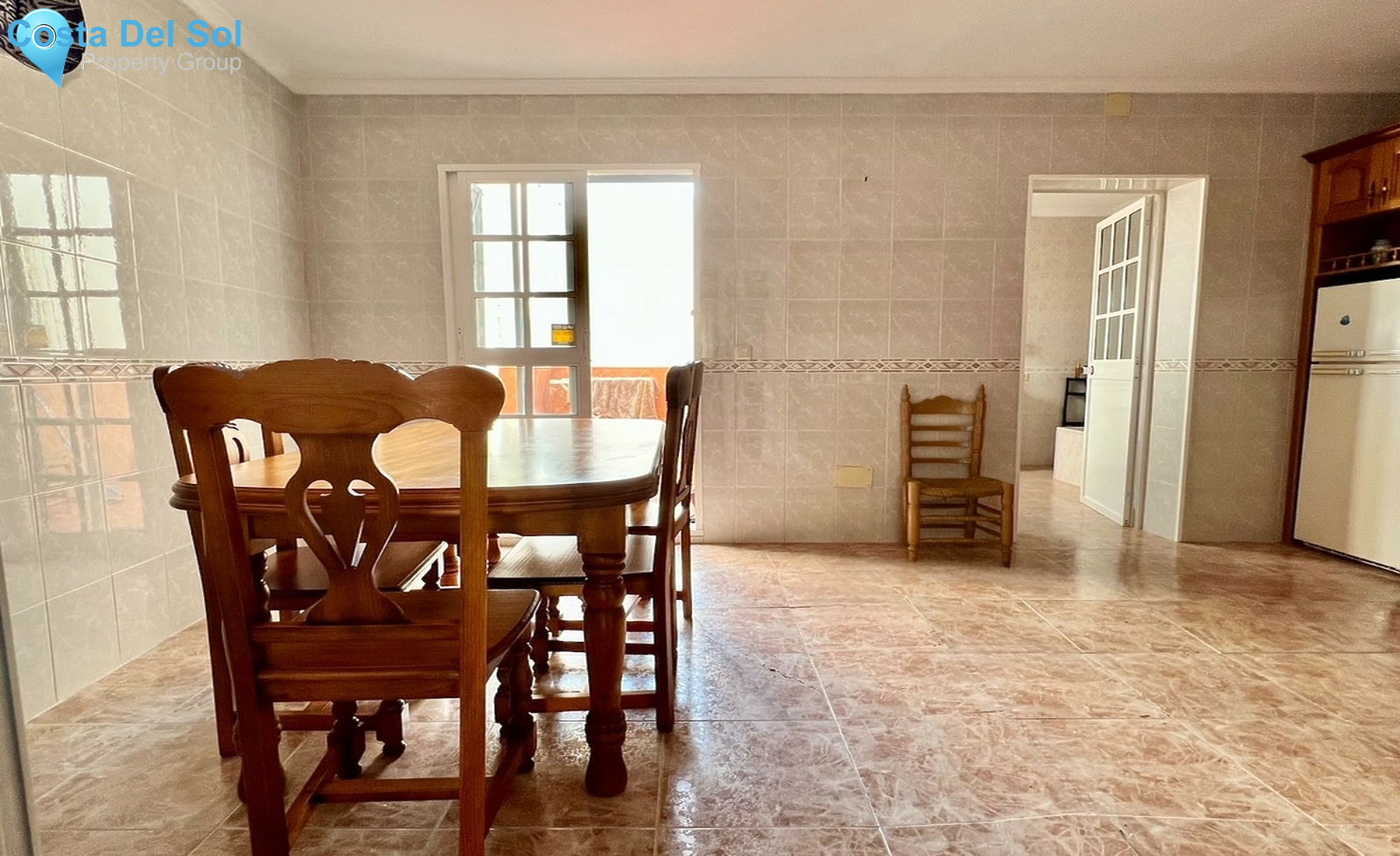 Townhouse in Alhaurín el Grande-1440520