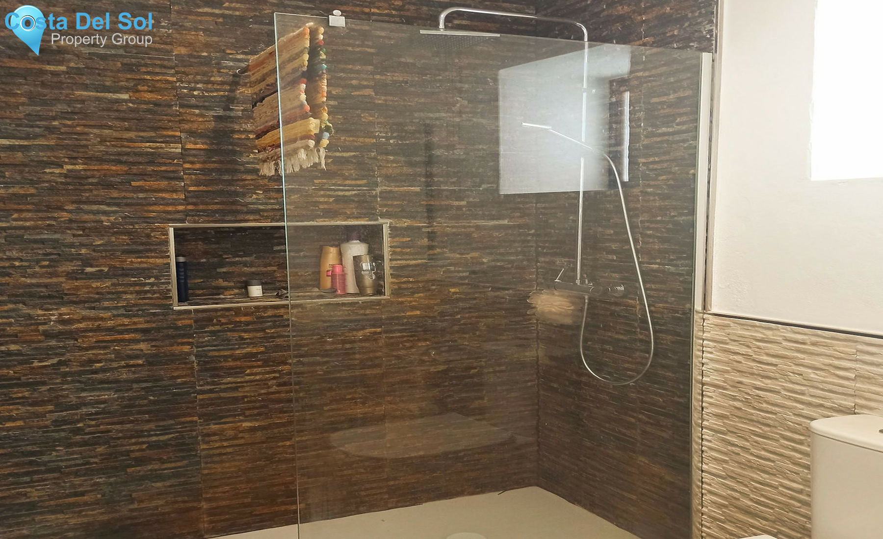 Townhouse in Alhaurín el Grande-1523781