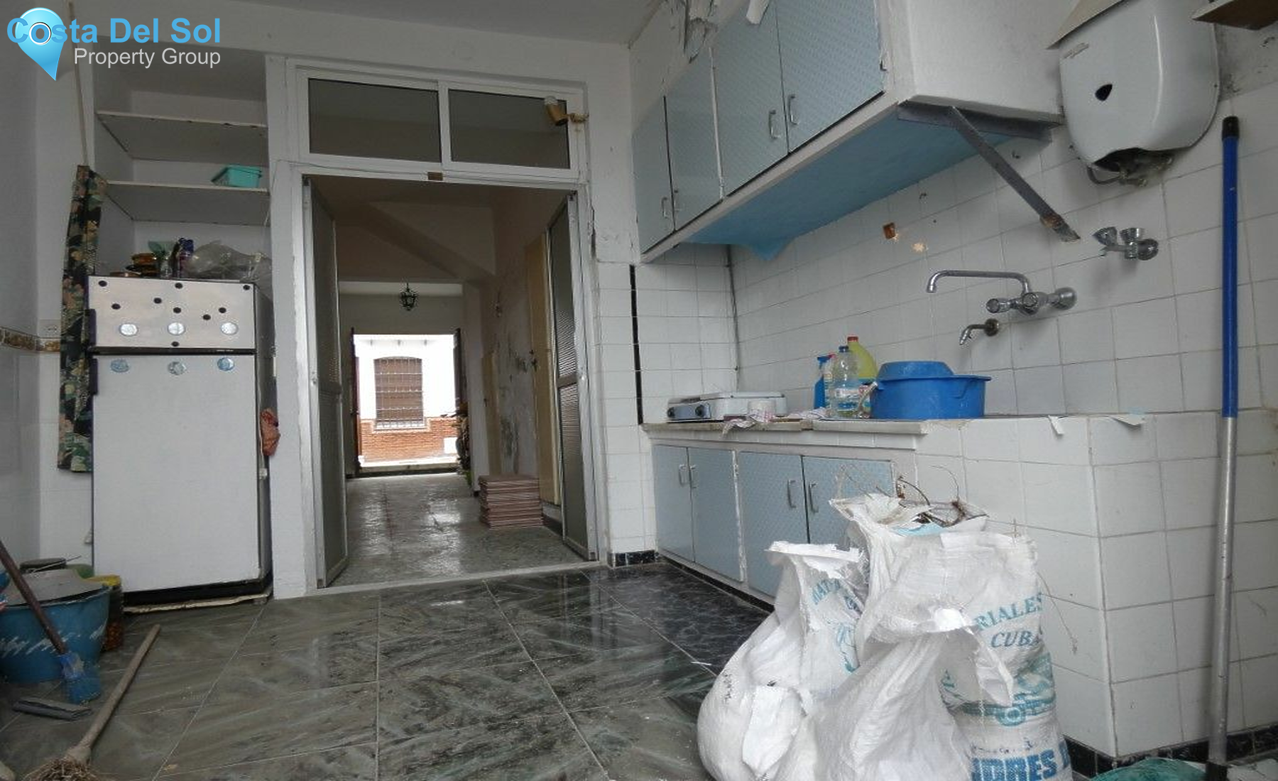 Townhouse in Alhaurín el Grande-1132091