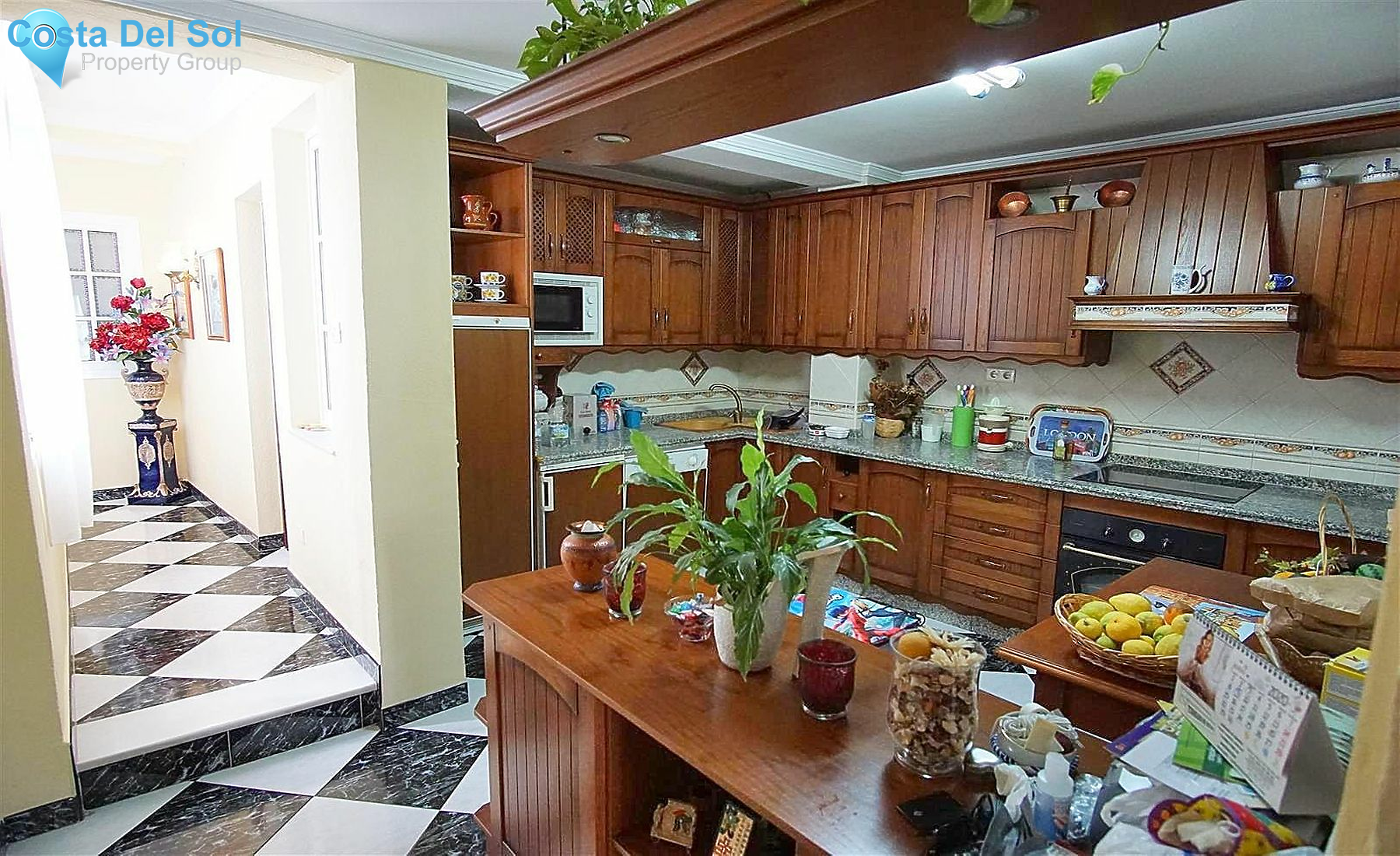 Townhouse in Alhaurín el Grande-1214867