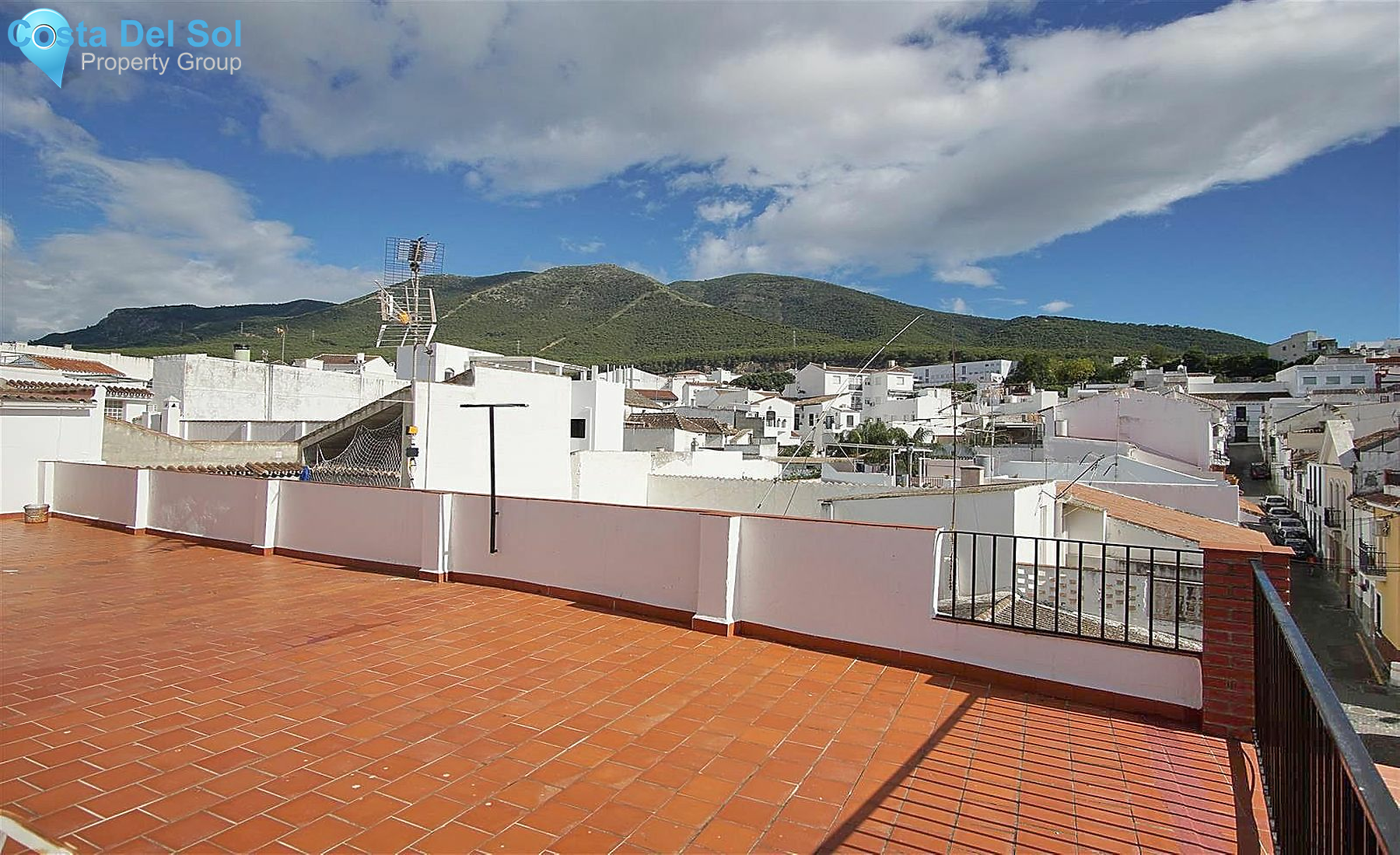 Townhouse in Alhaurín el Grande-1214859