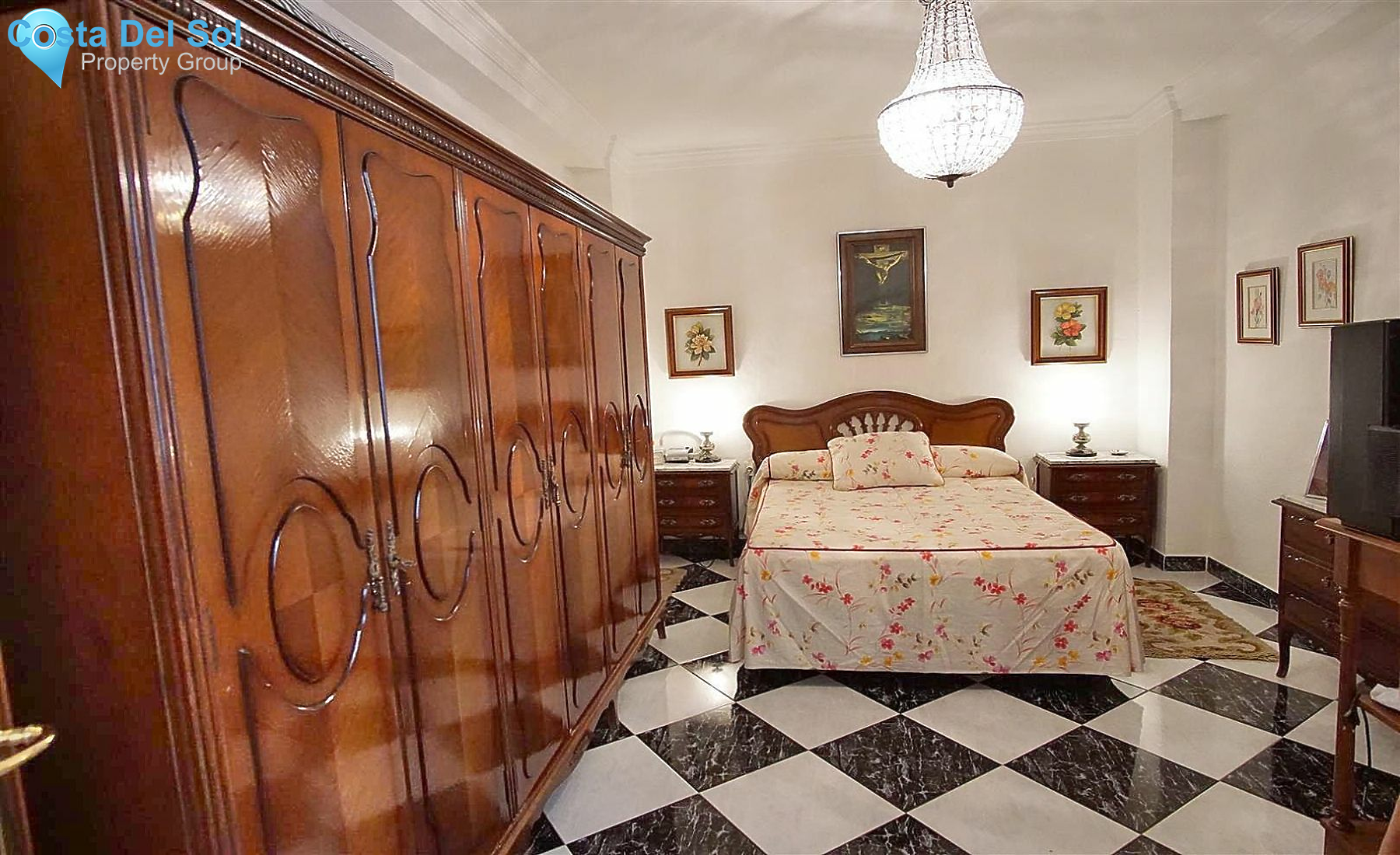 Townhouse in Alhaurín el Grande-1498449