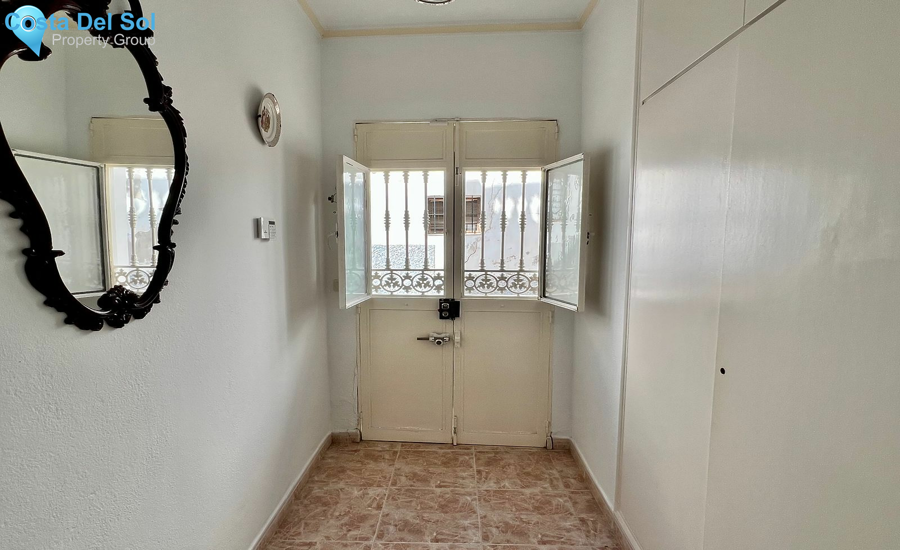 Townhouse in Alhaurín el Grande-1519835