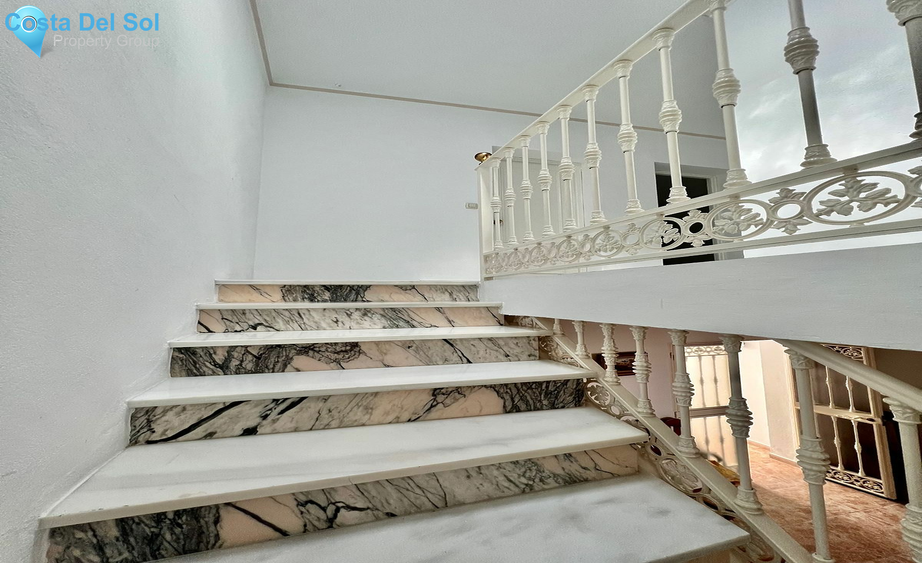 Townhouse in Alhaurín el Grande-1519846