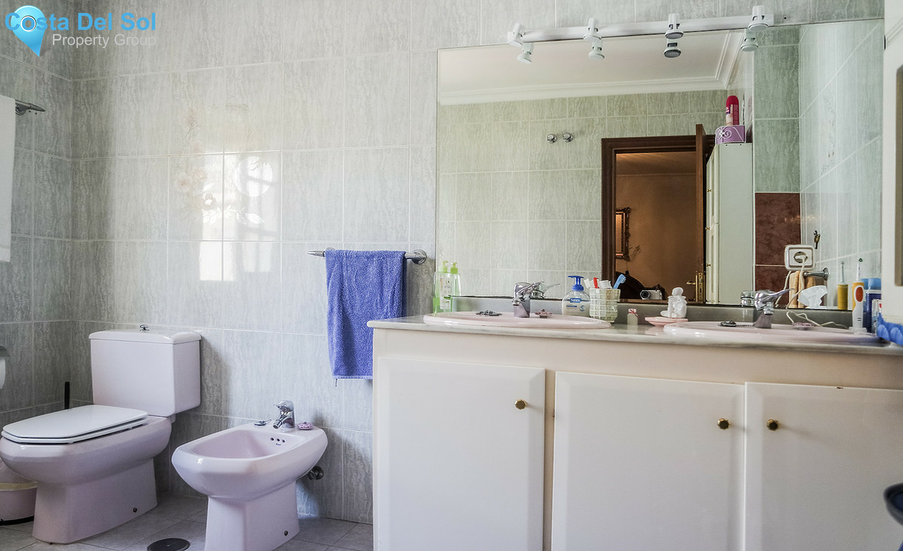 Townhouse in Estepona-1337395