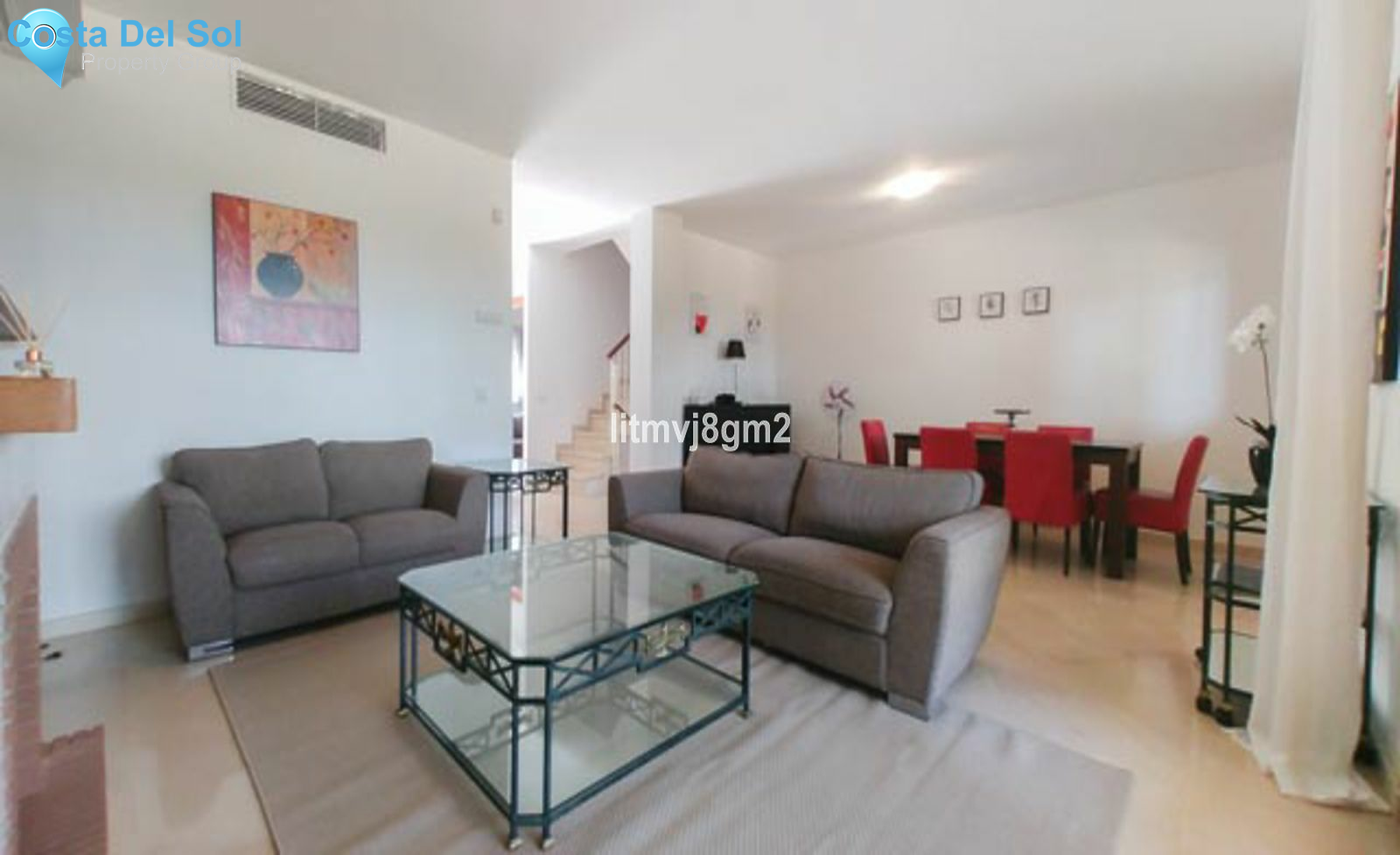 Townhouse in The Golden Mile-1126829