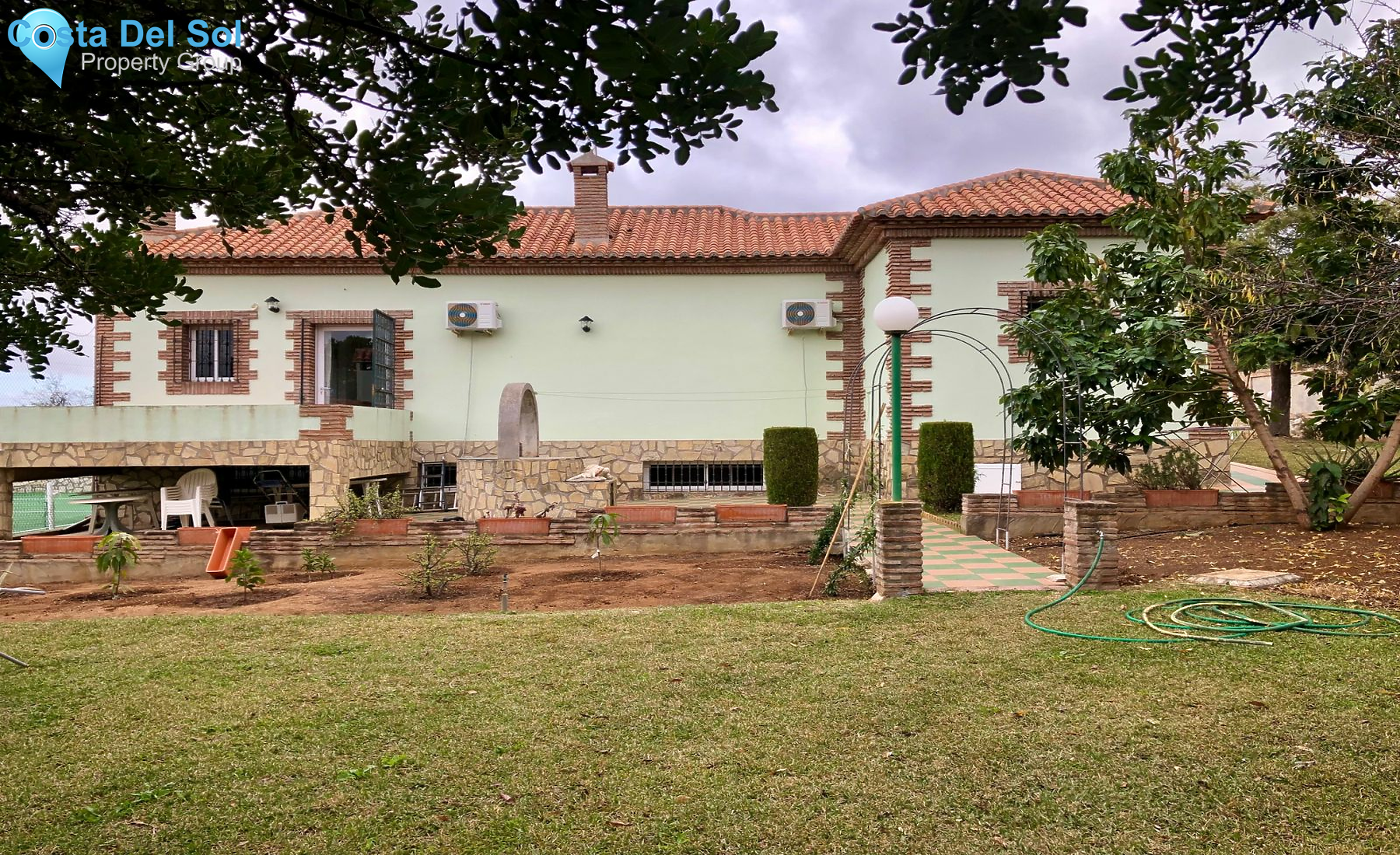 Bungalow in Alhaurín de la Torre-1178052