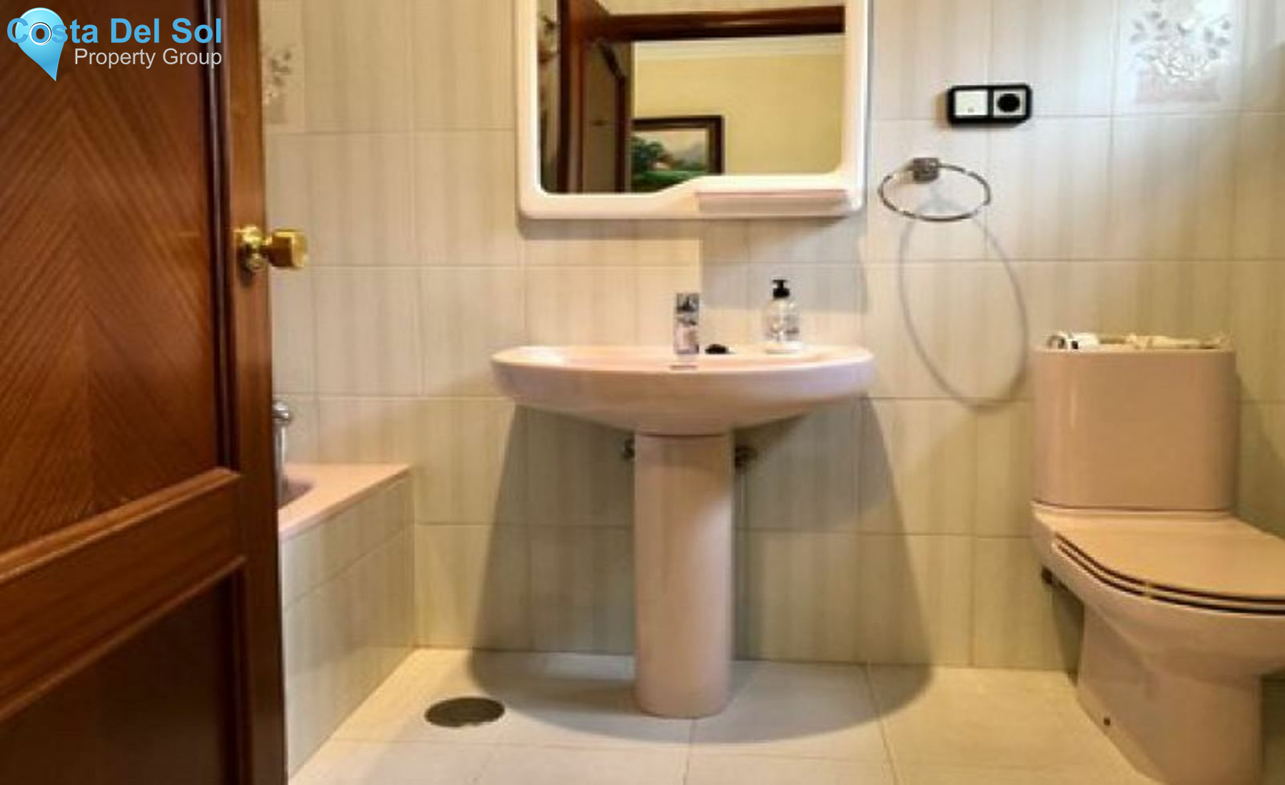 Bungalow in Alhaurín de la Torre-1467274