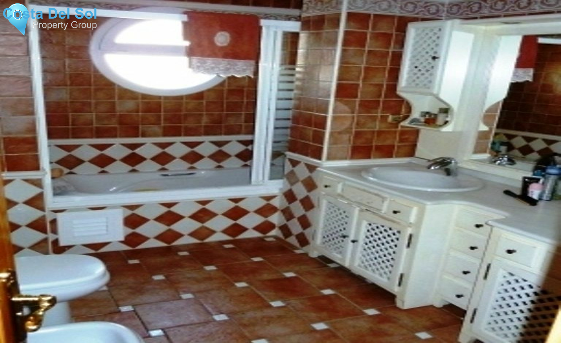 Detached Villa in Alhaurín de la Torre-1226553