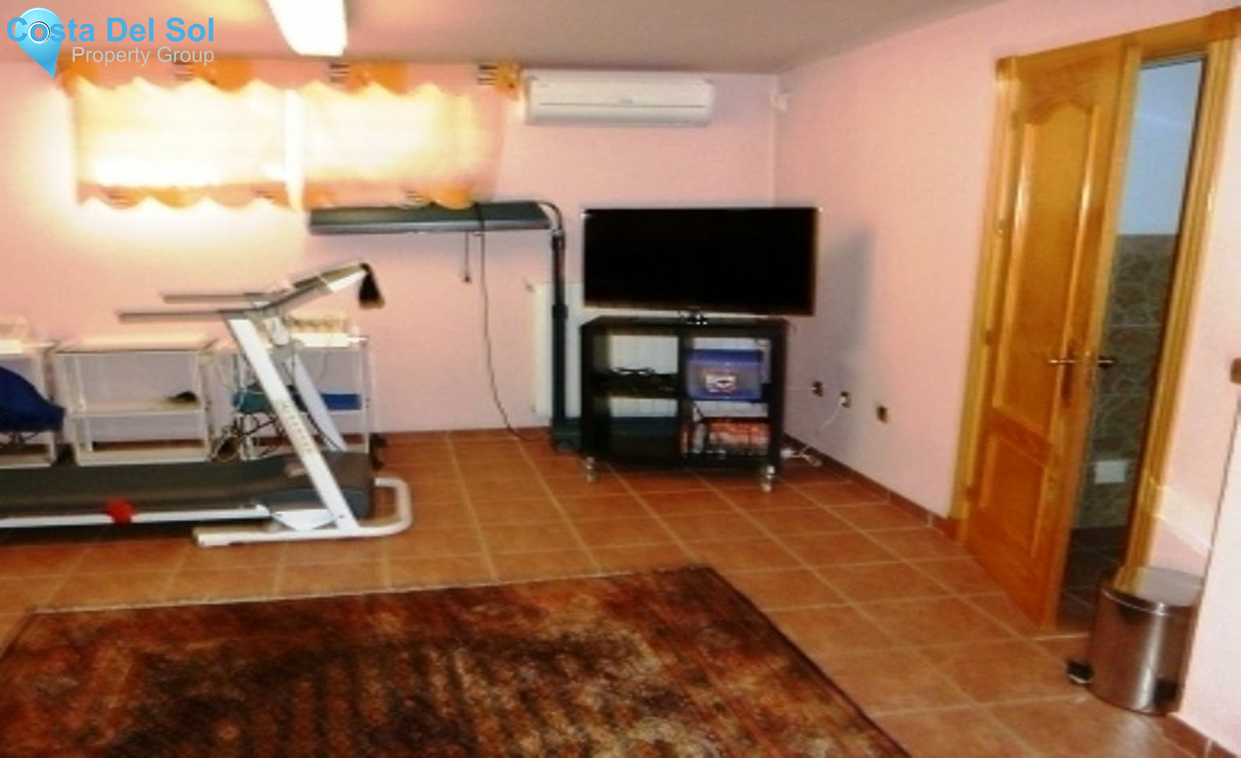 Detached Villa in Alhaurín de la Torre-1226563