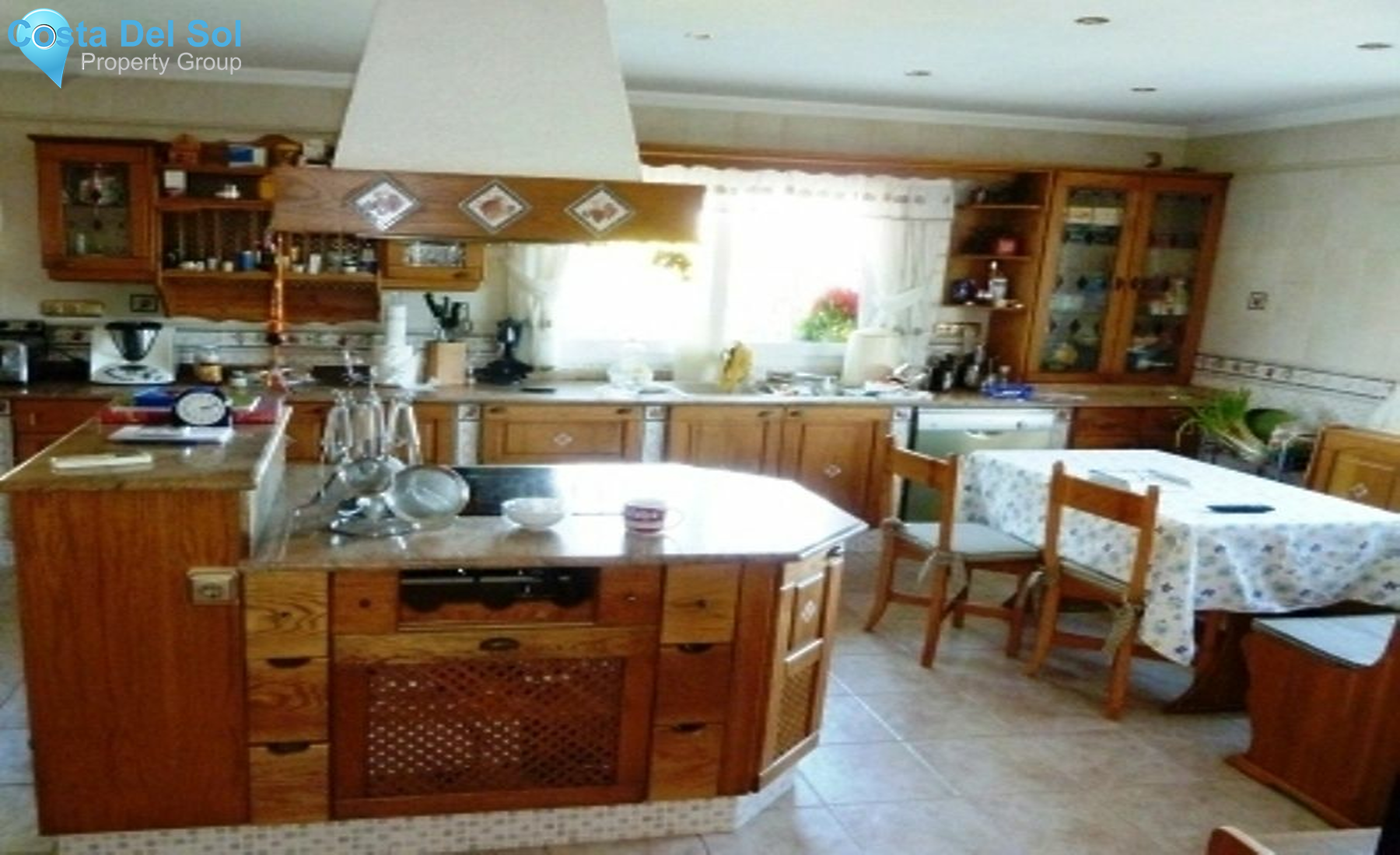 Detached Villa in Alhaurín de la Torre-1226549