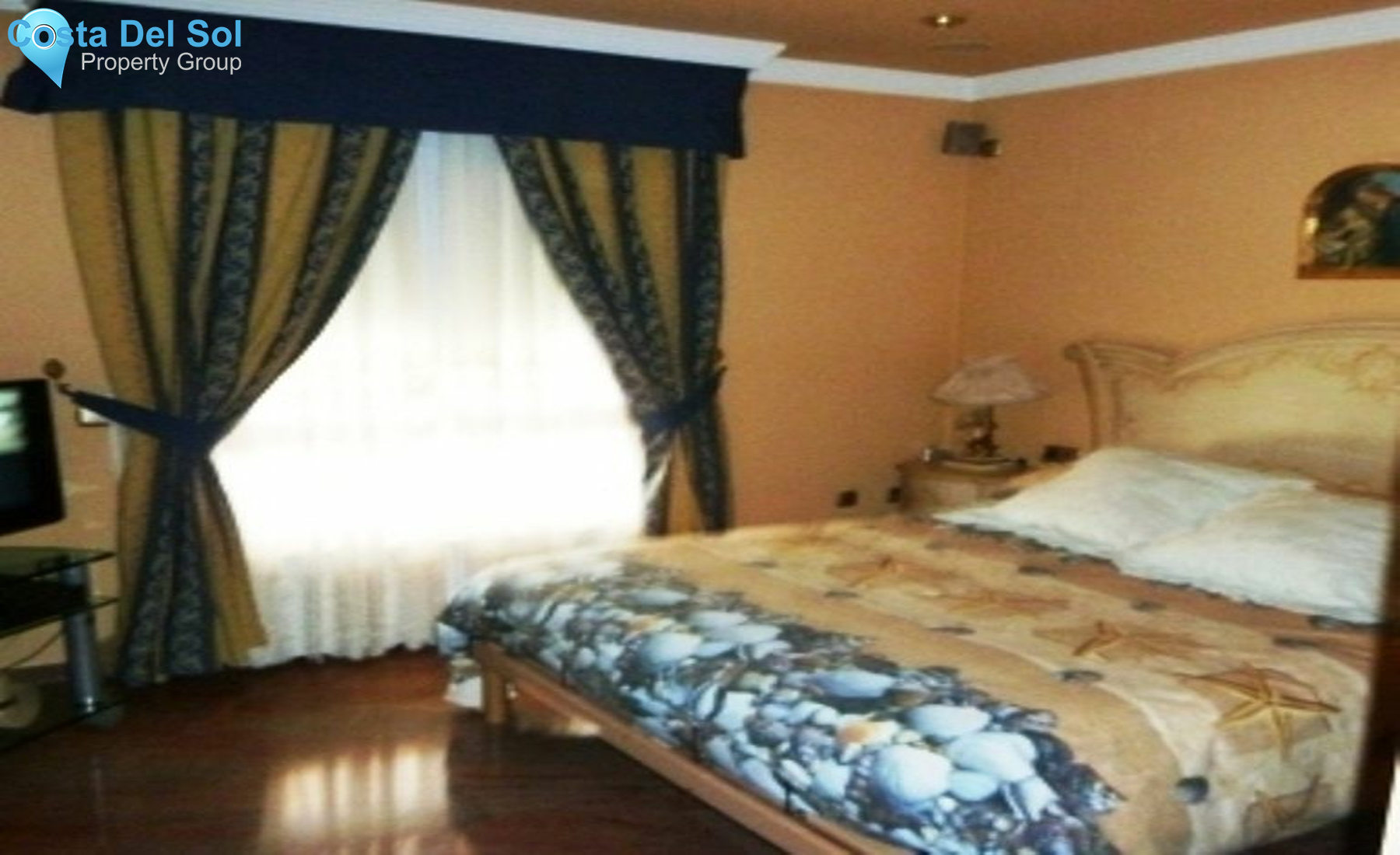 Detached Villa in Alhaurín de la Torre-1226552